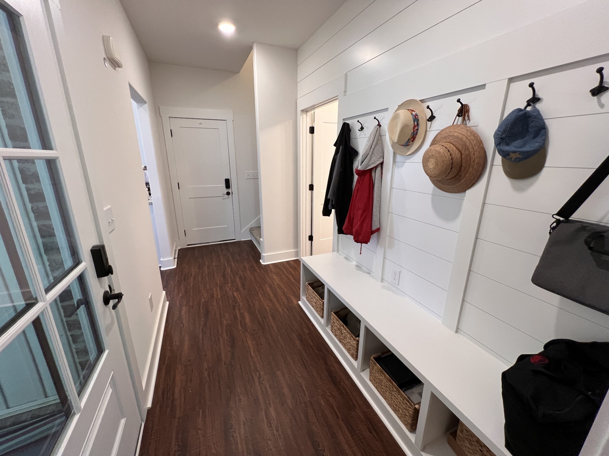 112 Queens Cir