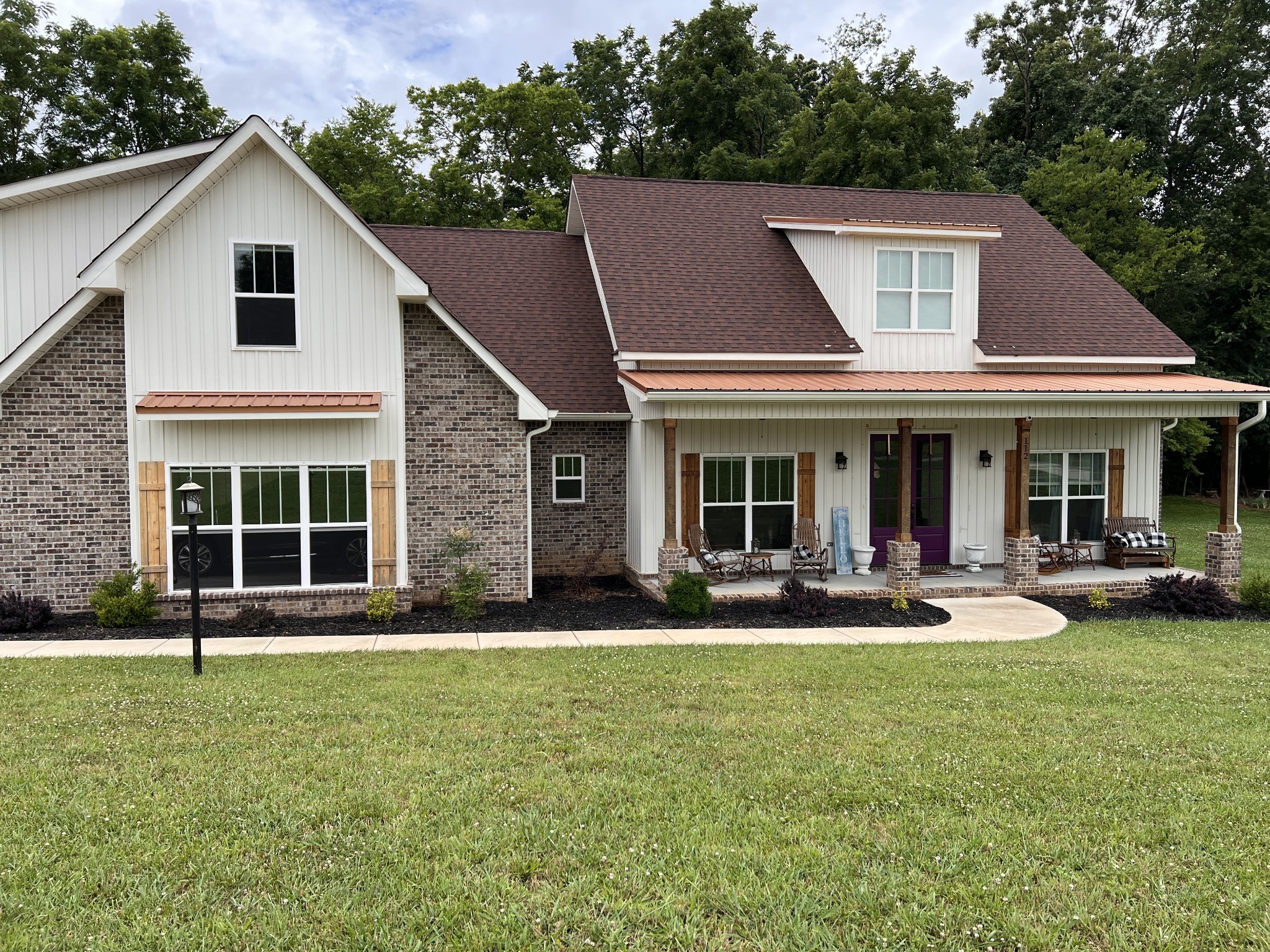 112 Queens Cir