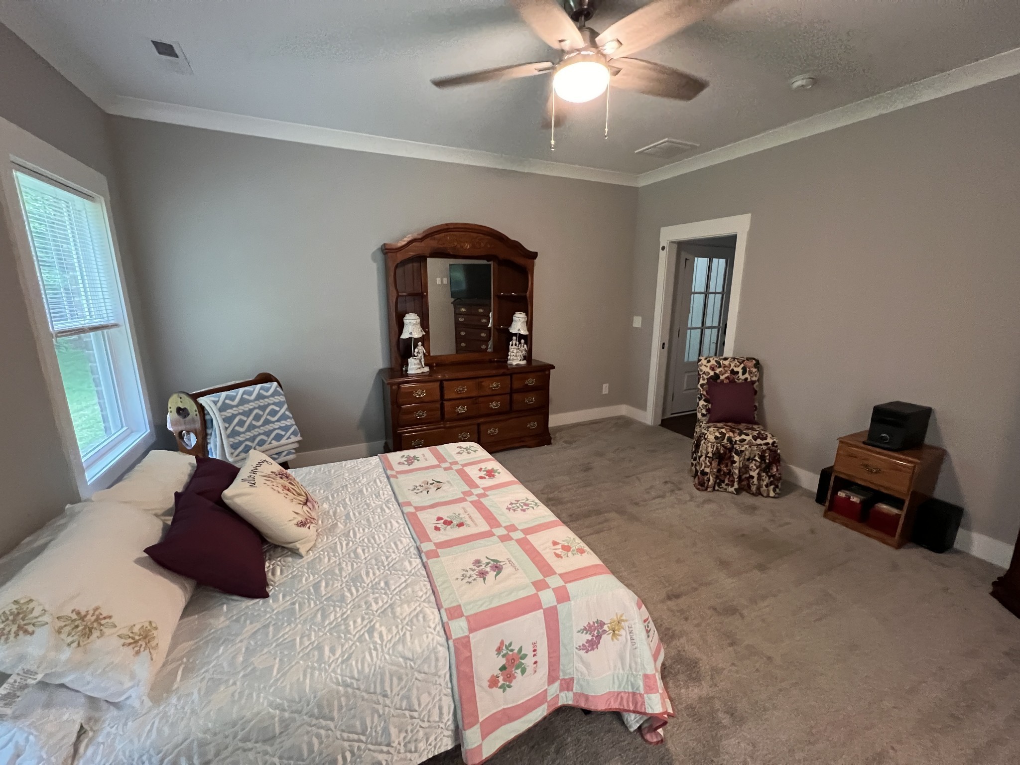 112 Queens Cir