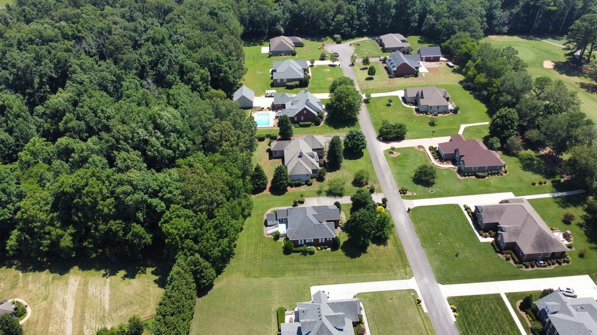 112 Queens Cir