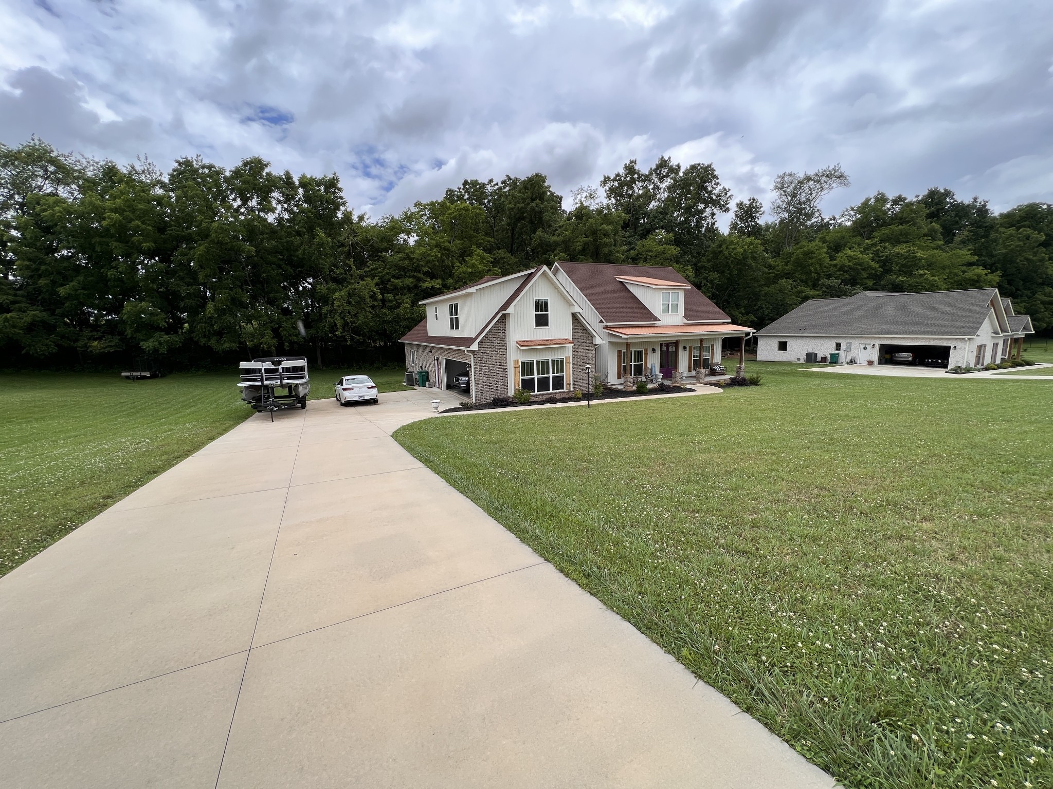 112 Queens Cir