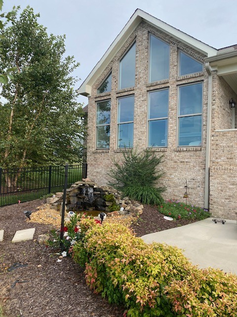 103 Suntan Ct