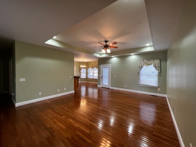 142 Crimson Dr