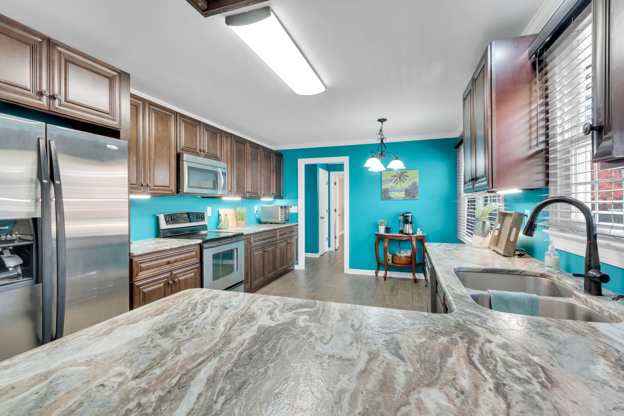 101 Shoreline Dr