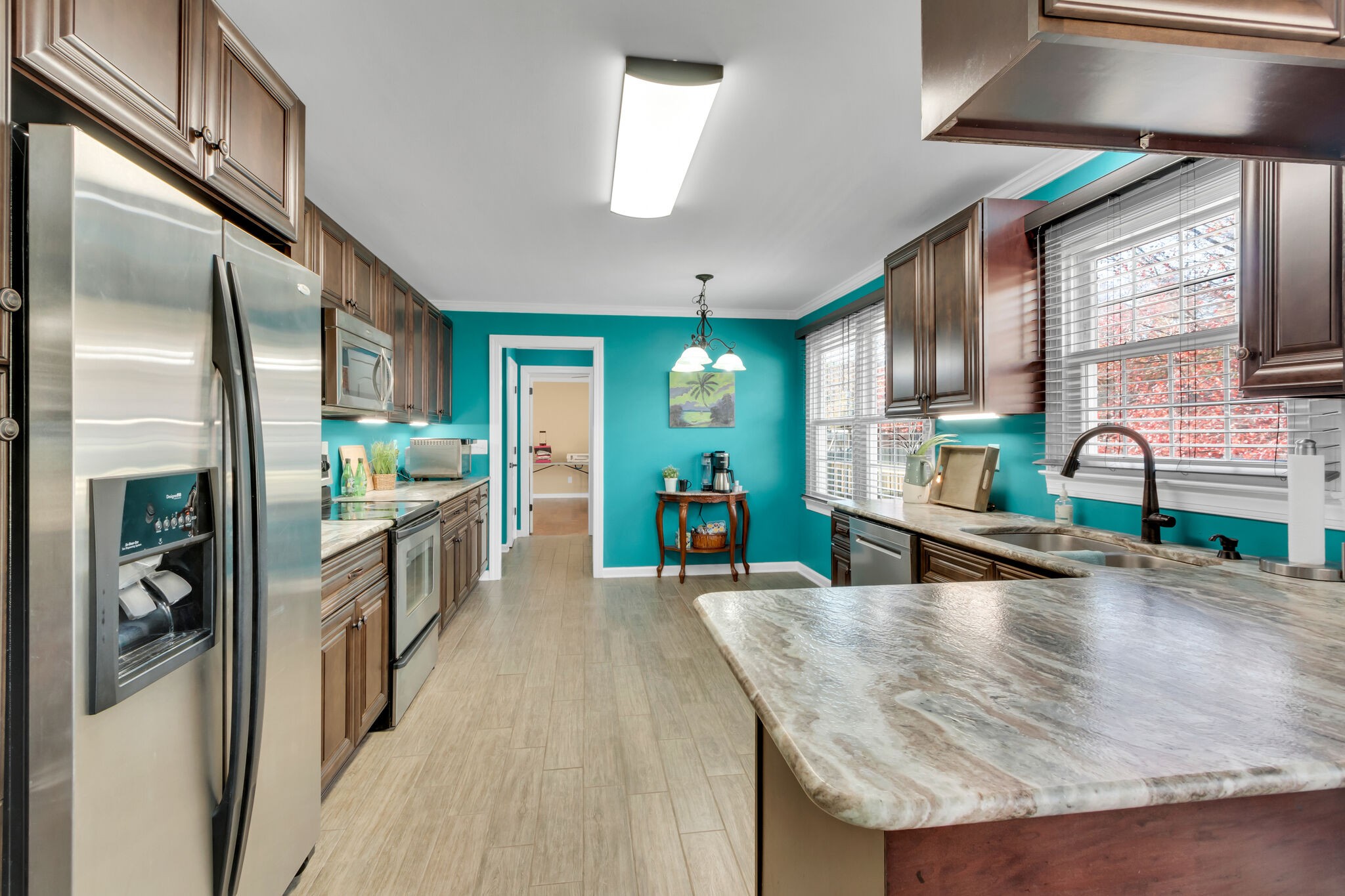 101 Shoreline Dr