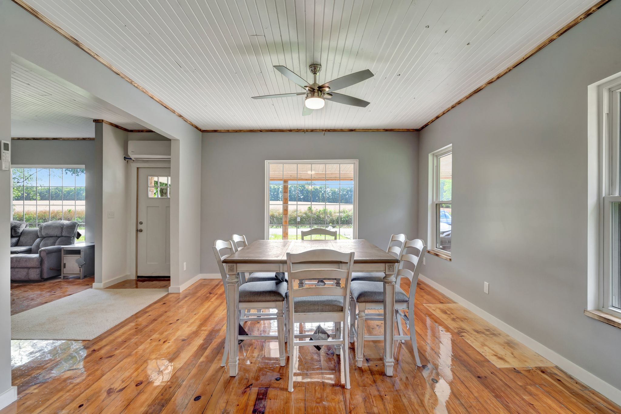 2671 Francisco Rd
