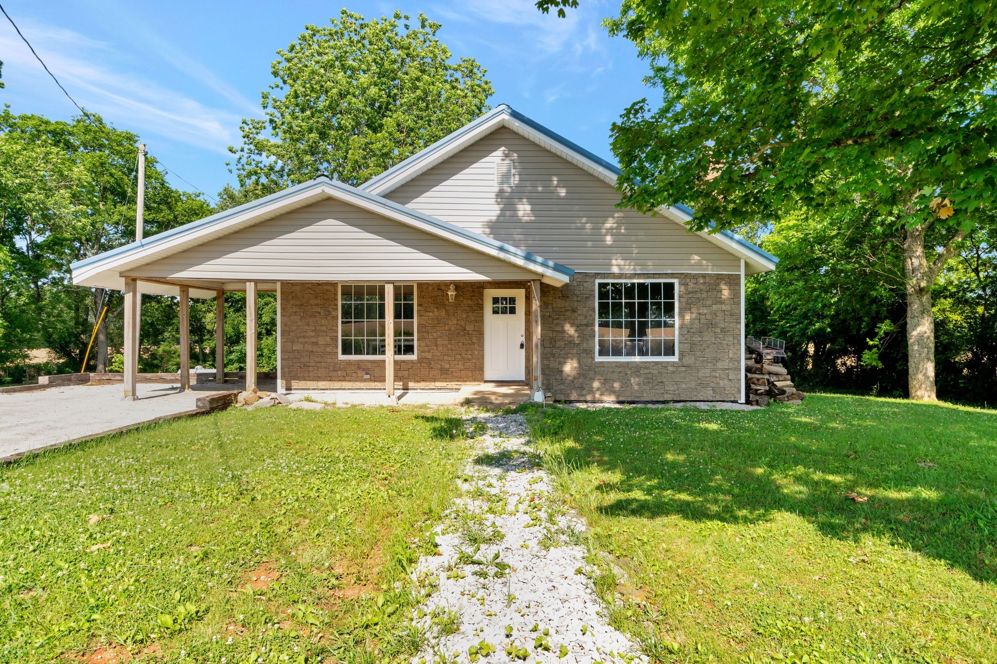 2671 Francisco Rd