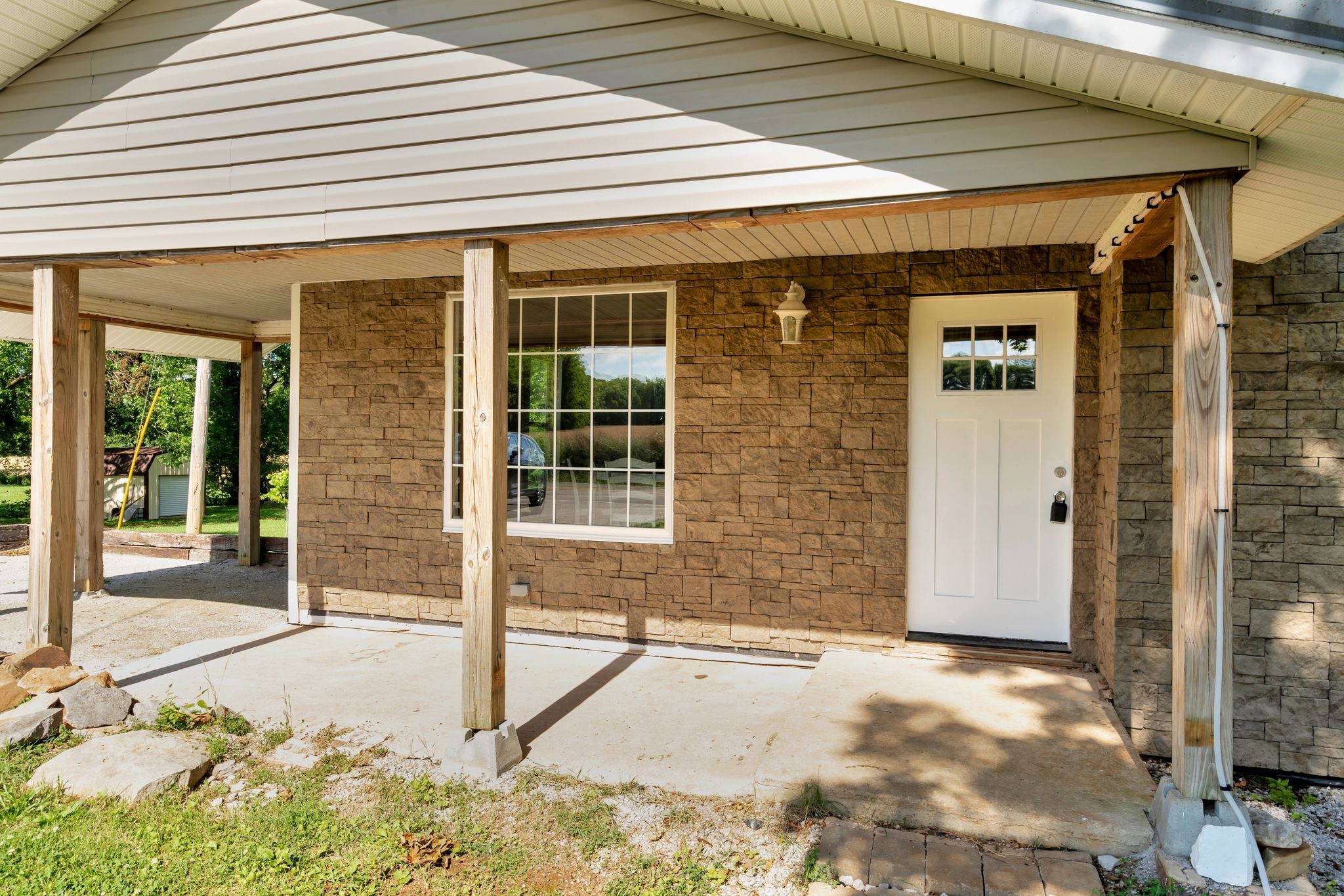 2671 Francisco Rd