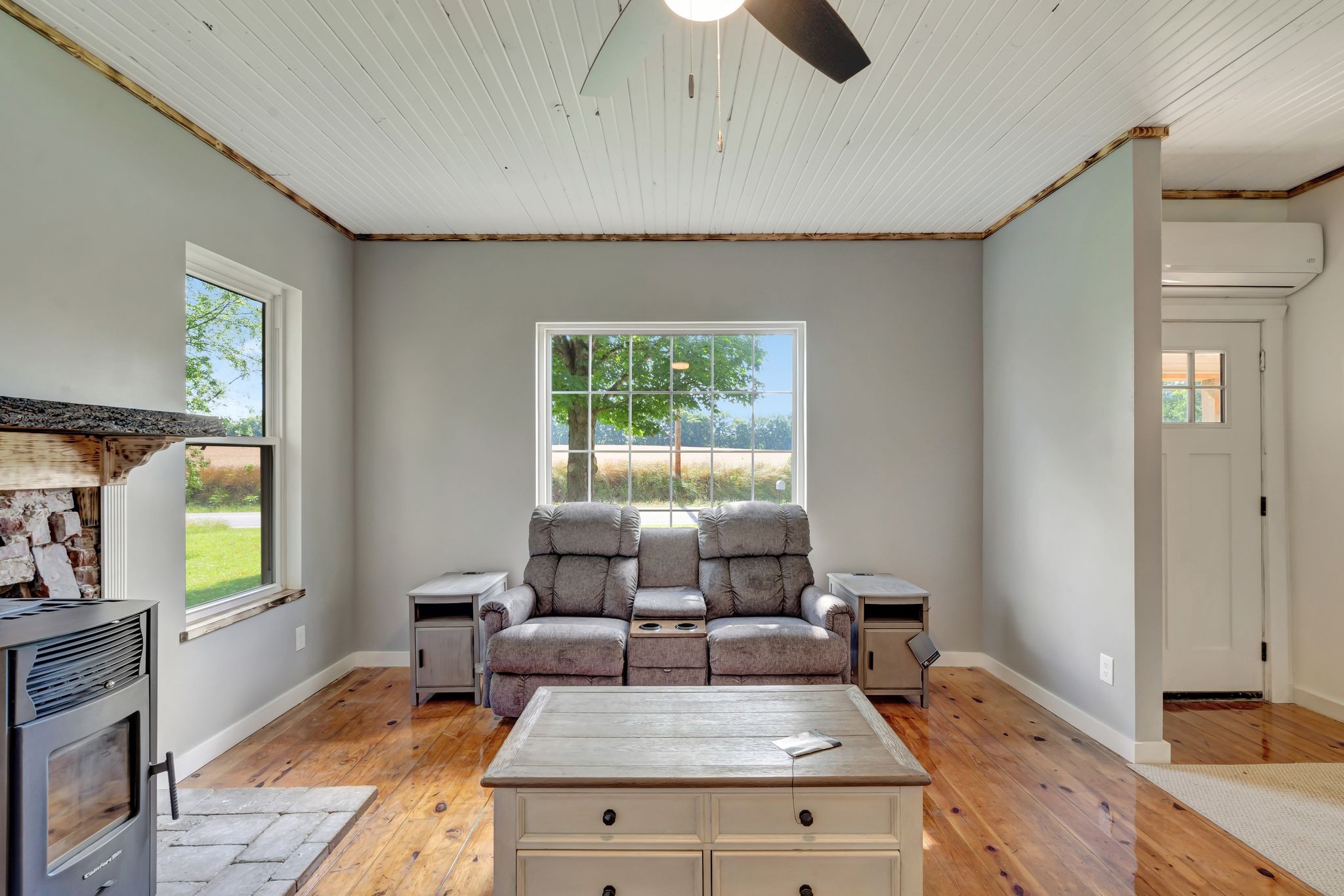 2671 Francisco Rd