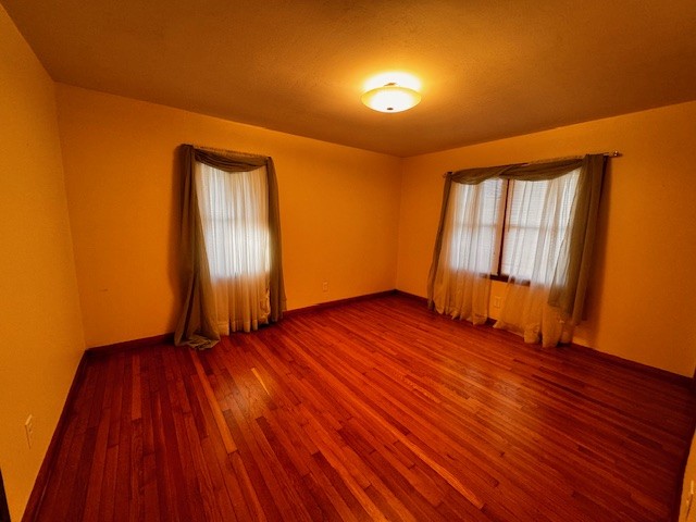 206 Edgewater Dr