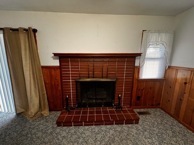 206 Edgewater Dr