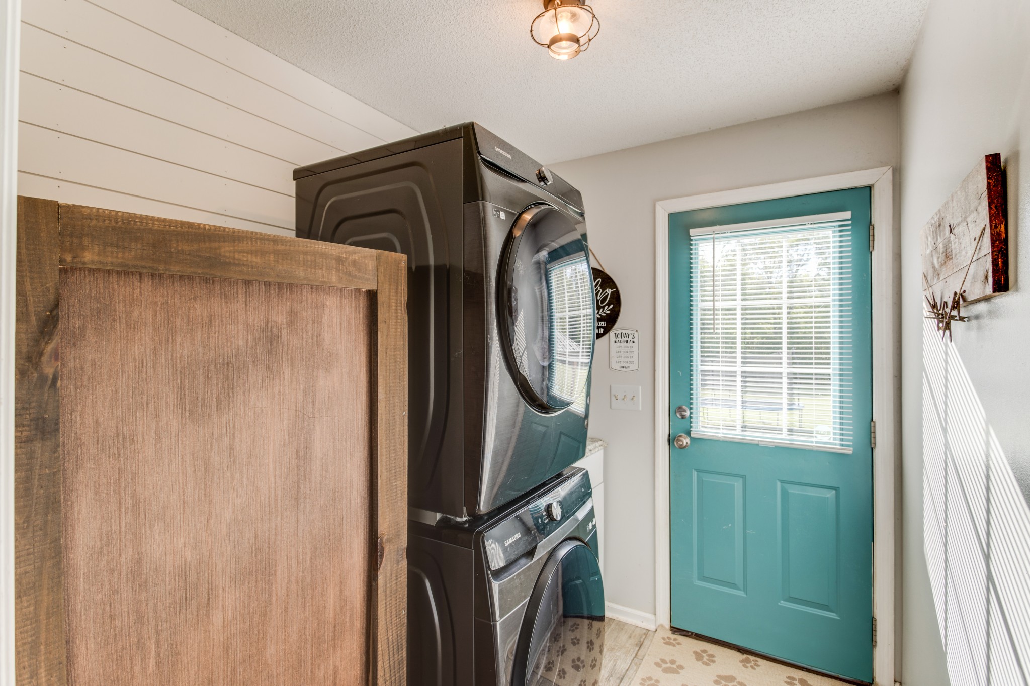 166 Timberlake Dr