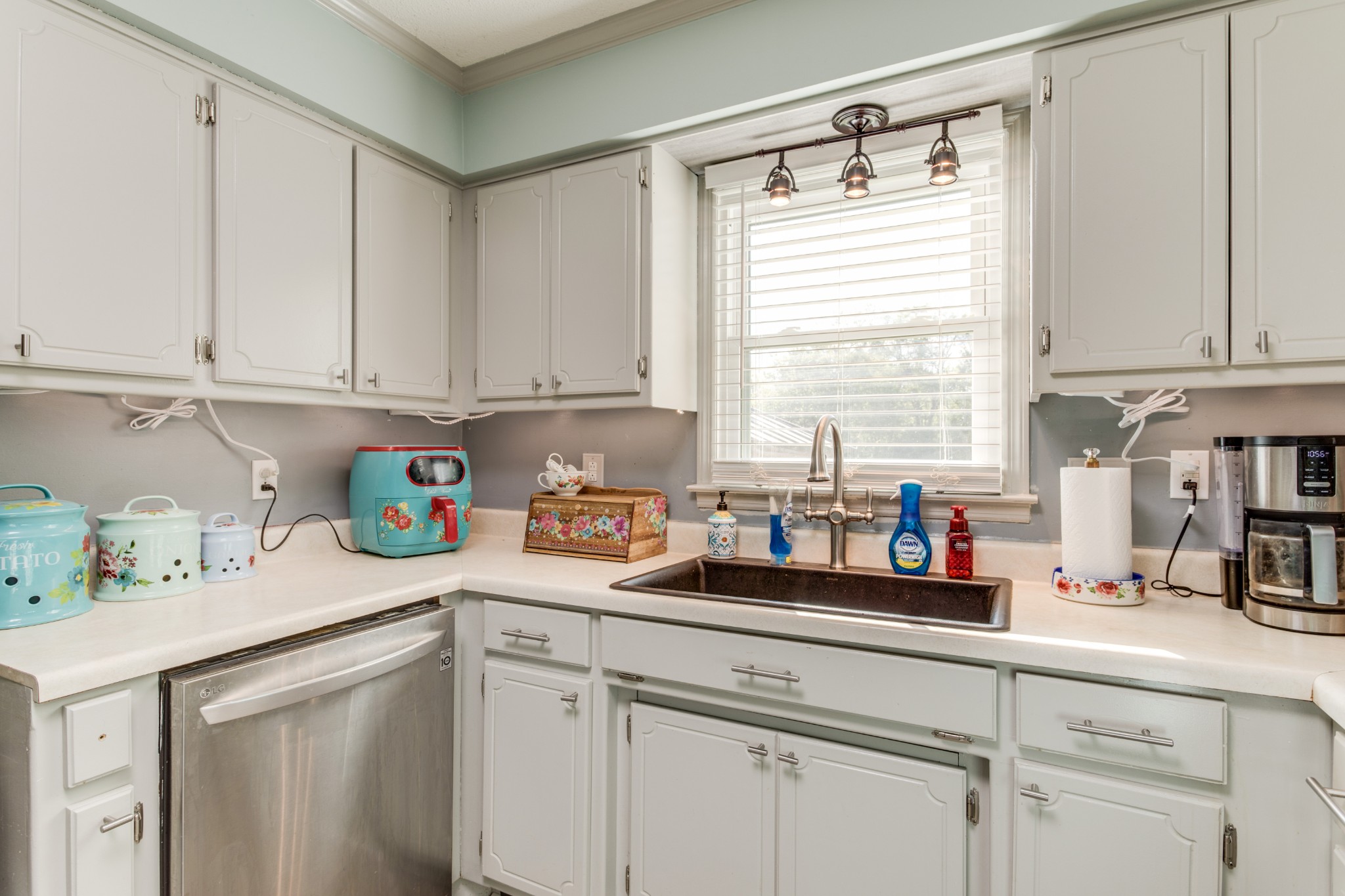 166 Timberlake Dr