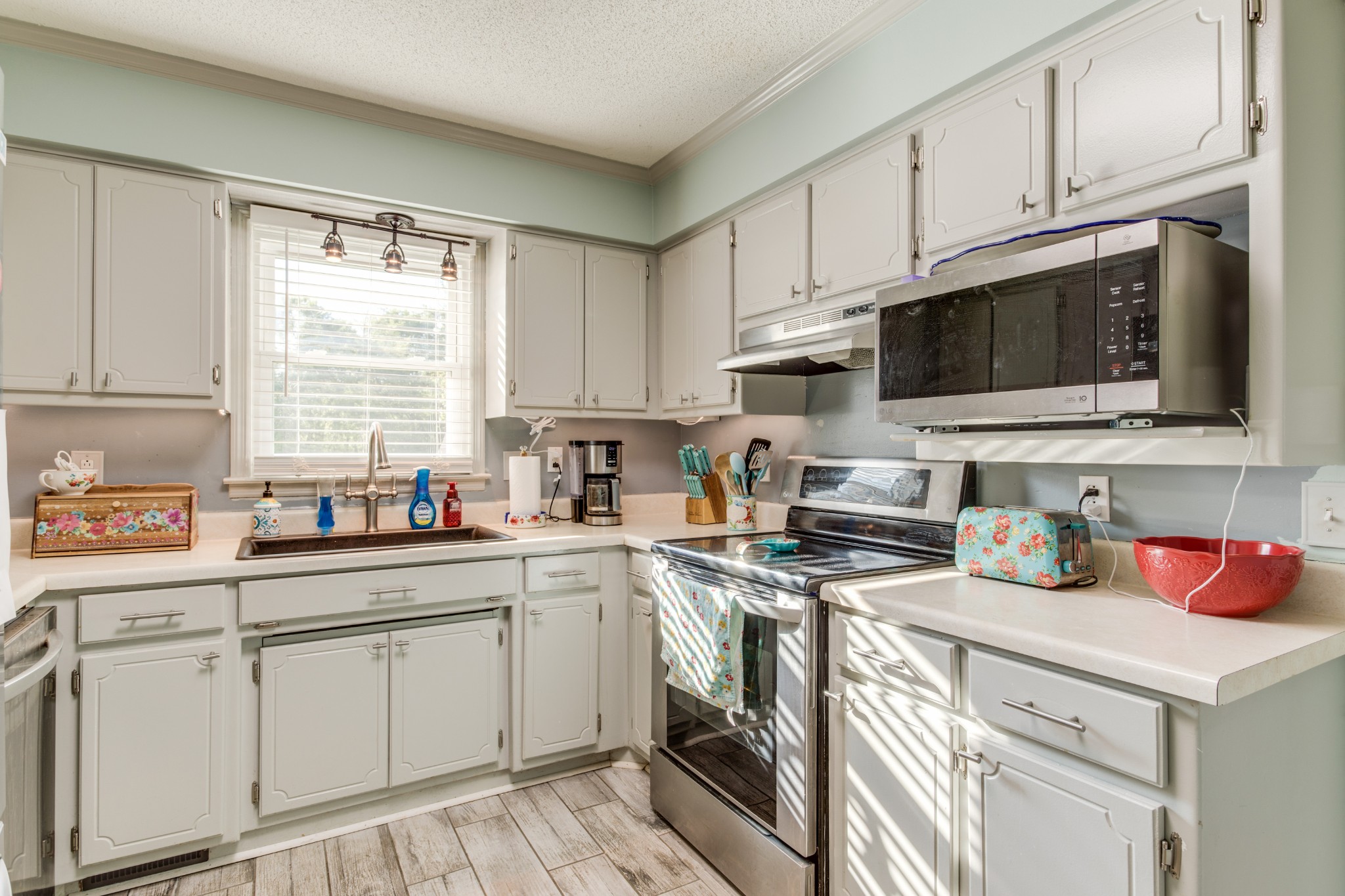 166 Timberlake Dr