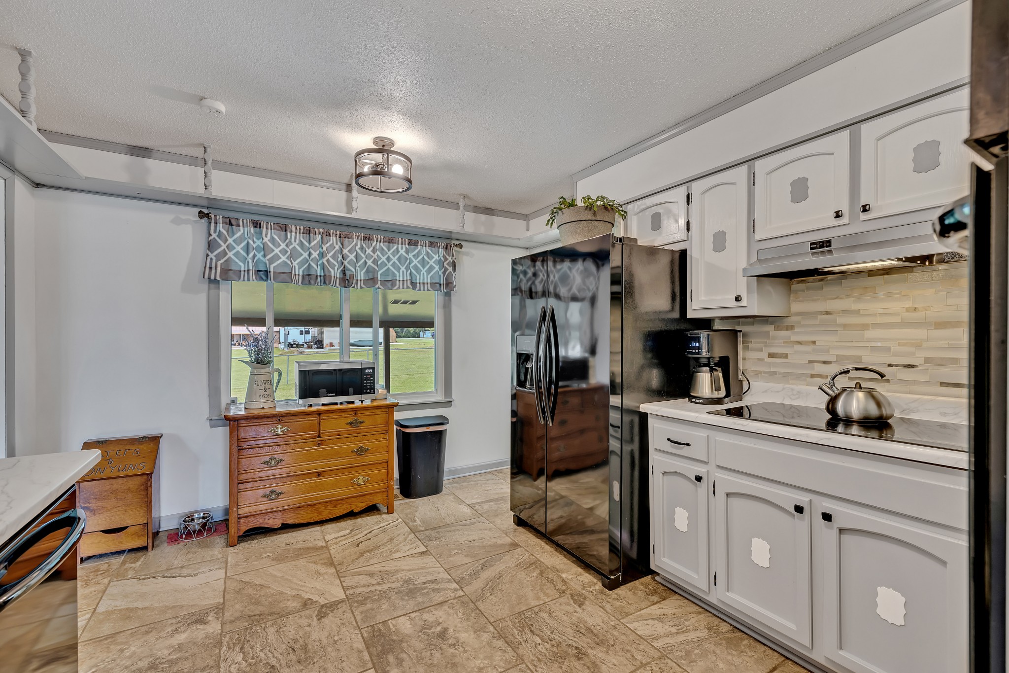 86 Royal Oak Dr