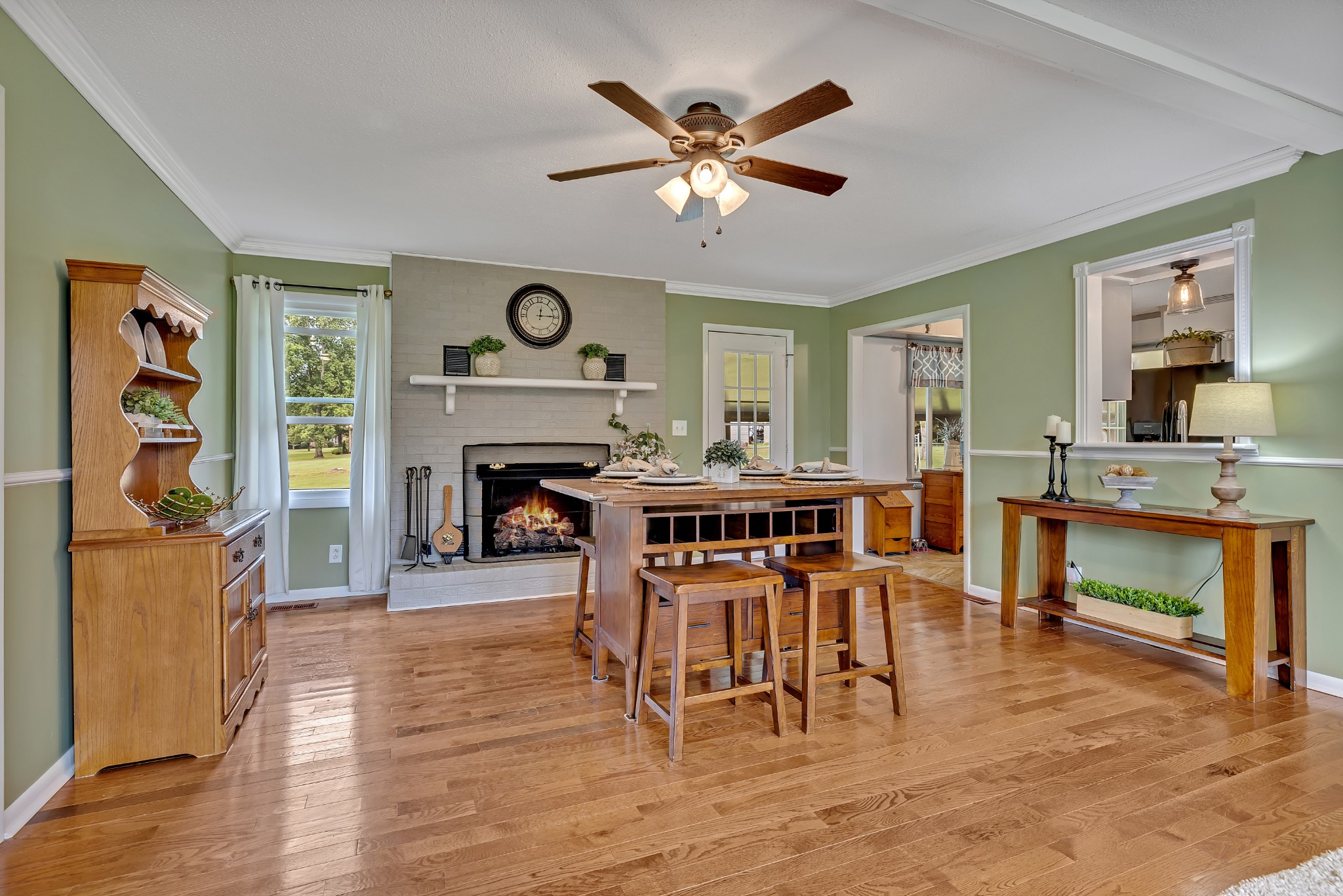 86 Royal Oak Dr