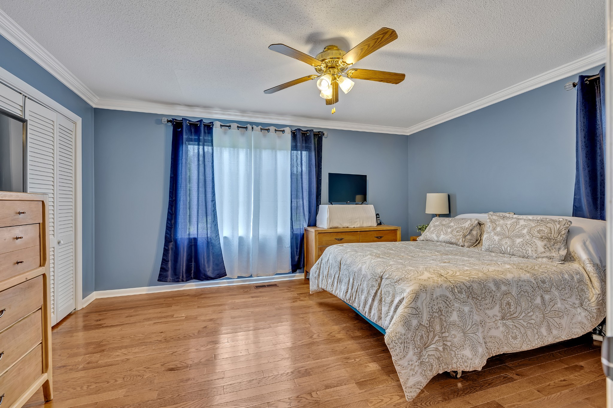 86 Royal Oak Dr