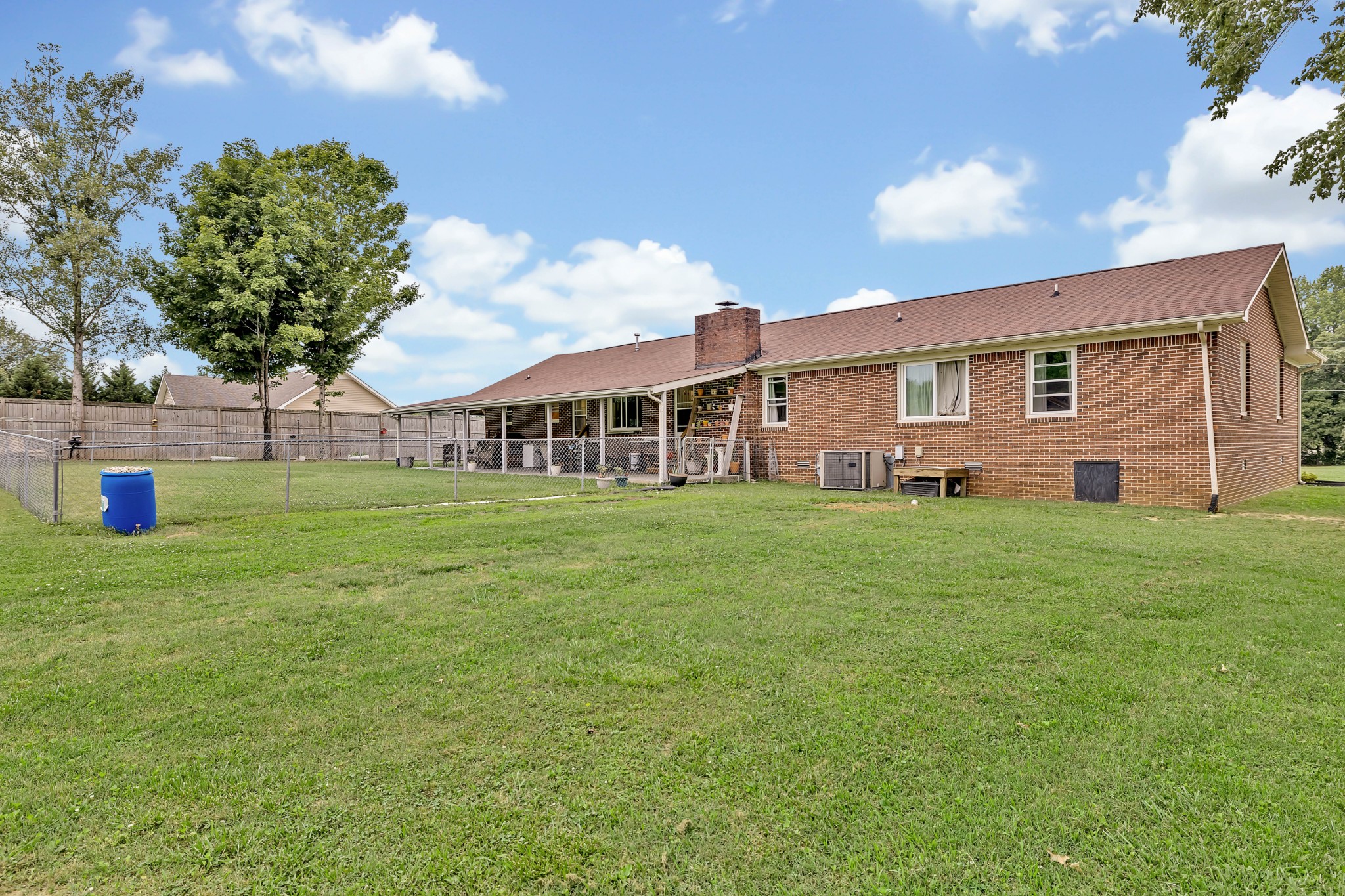 86 Royal Oak Dr