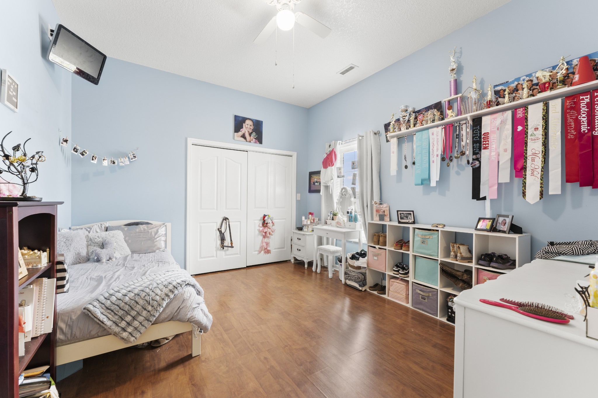 576 Floyd Ln