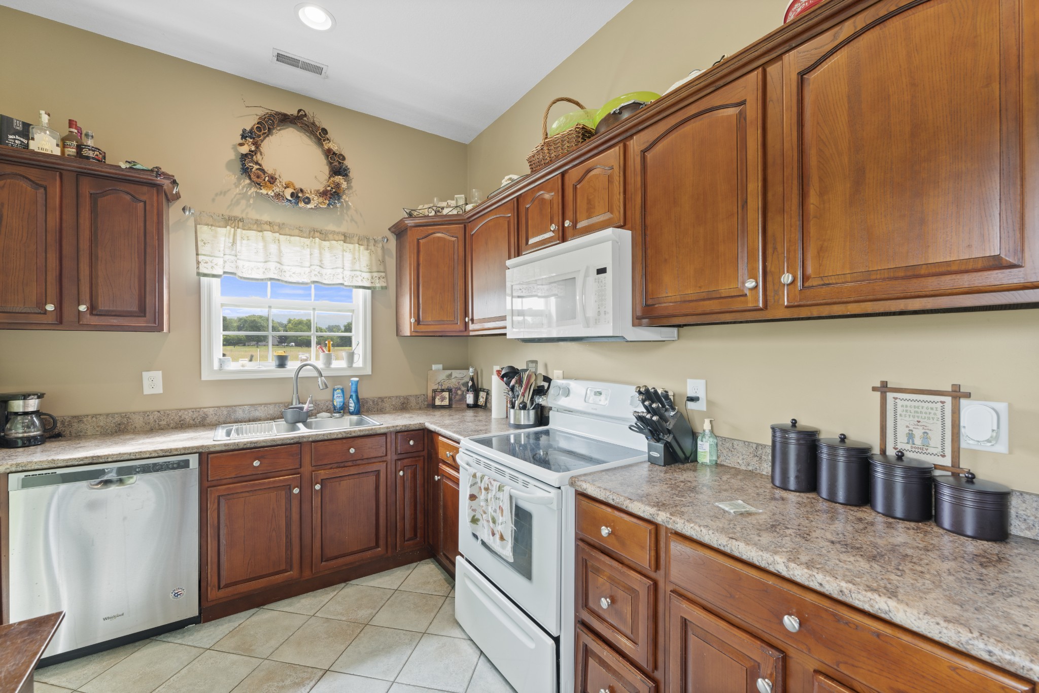 576 Floyd Ln