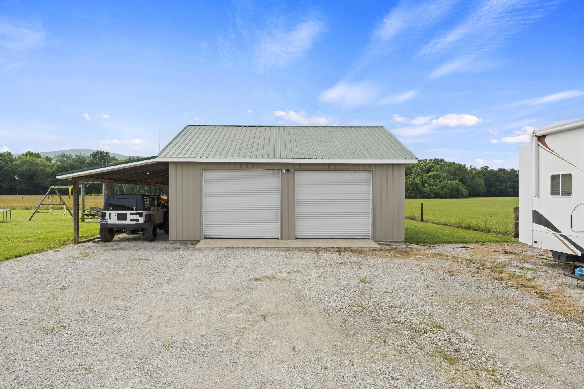 576 Floyd Ln