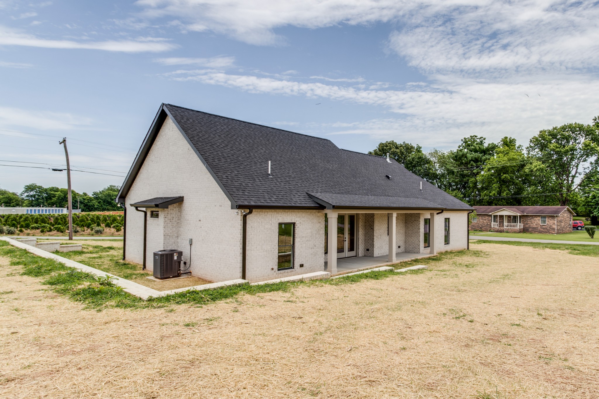 206 Country Club Rd