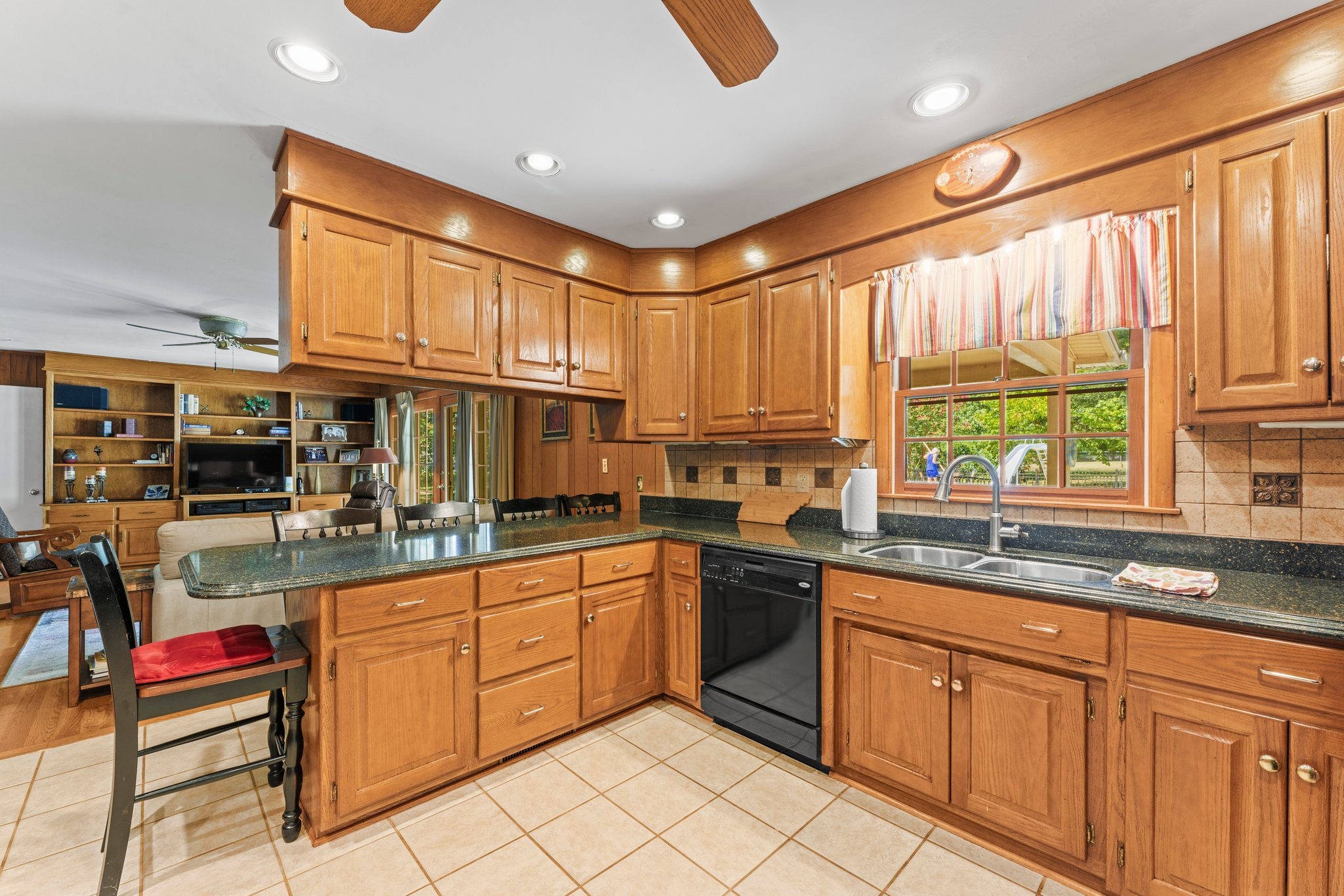 1405 OLD ESTILL SPRINGS RD