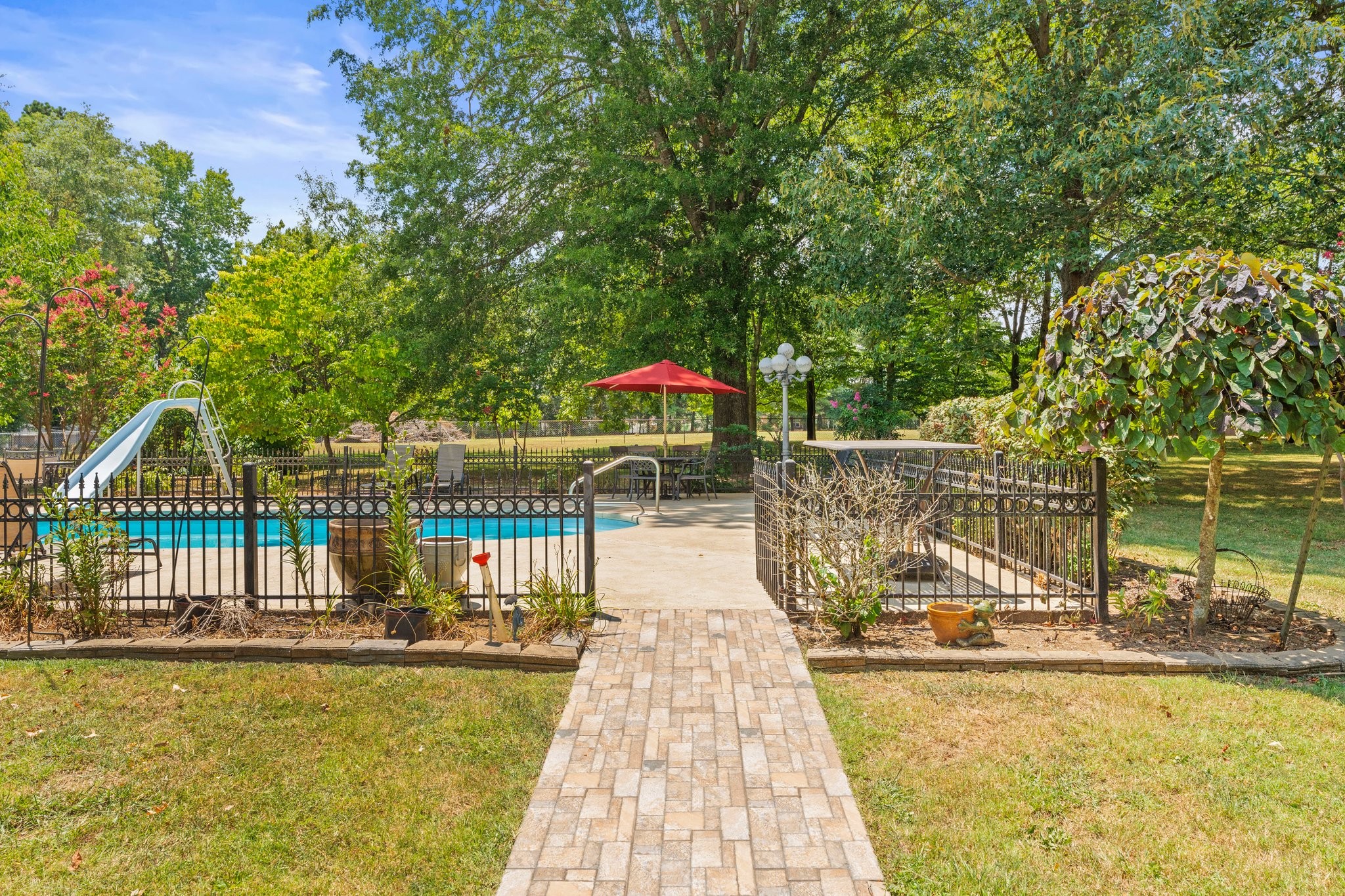 1405 OLD ESTILL SPRINGS RD