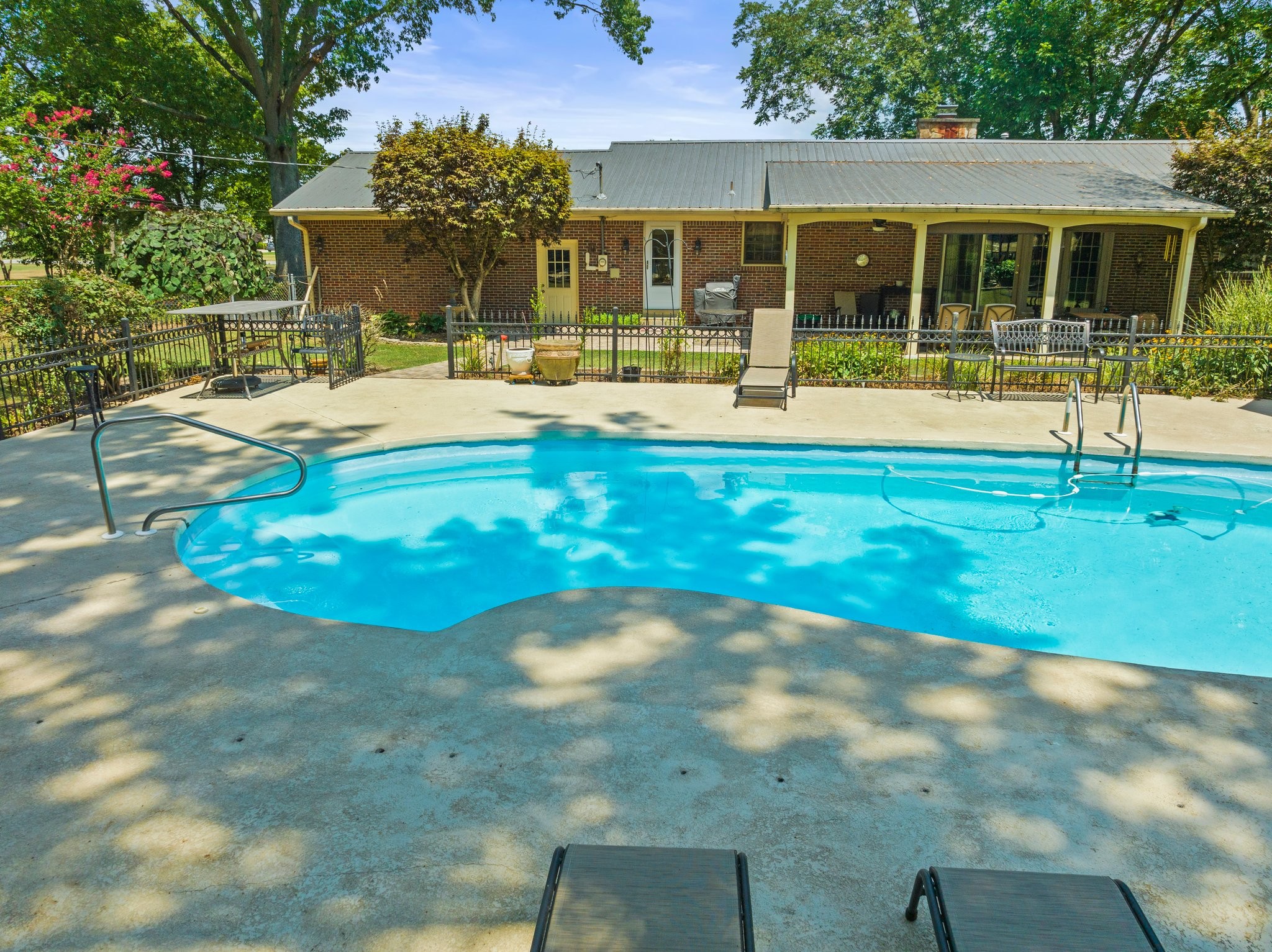1405 OLD ESTILL SPRINGS RD