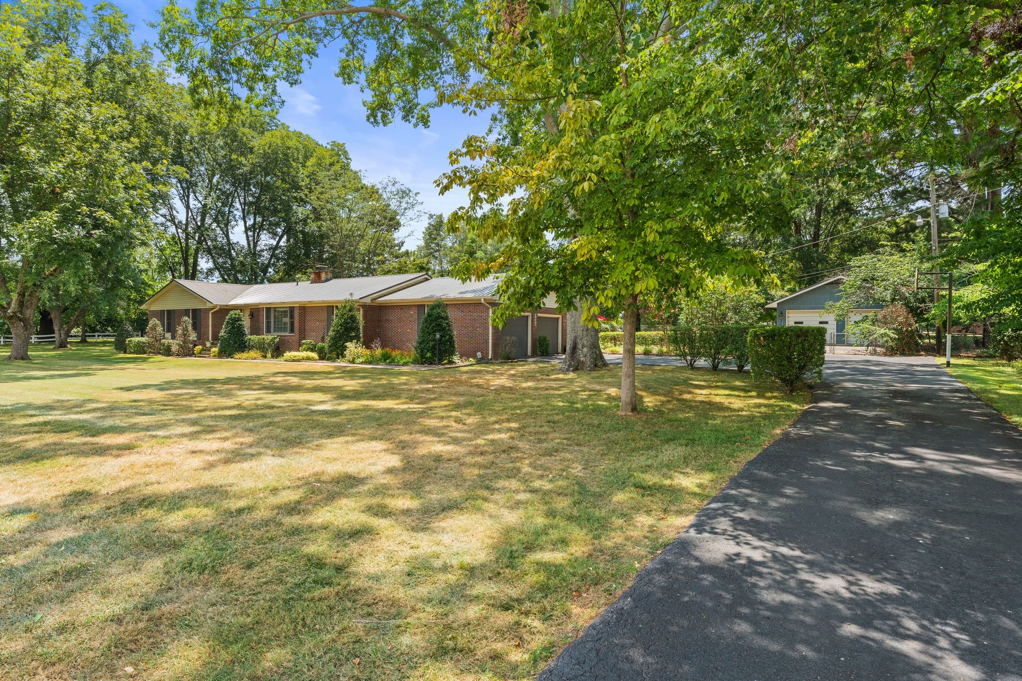 1405 OLD ESTILL SPRINGS RD