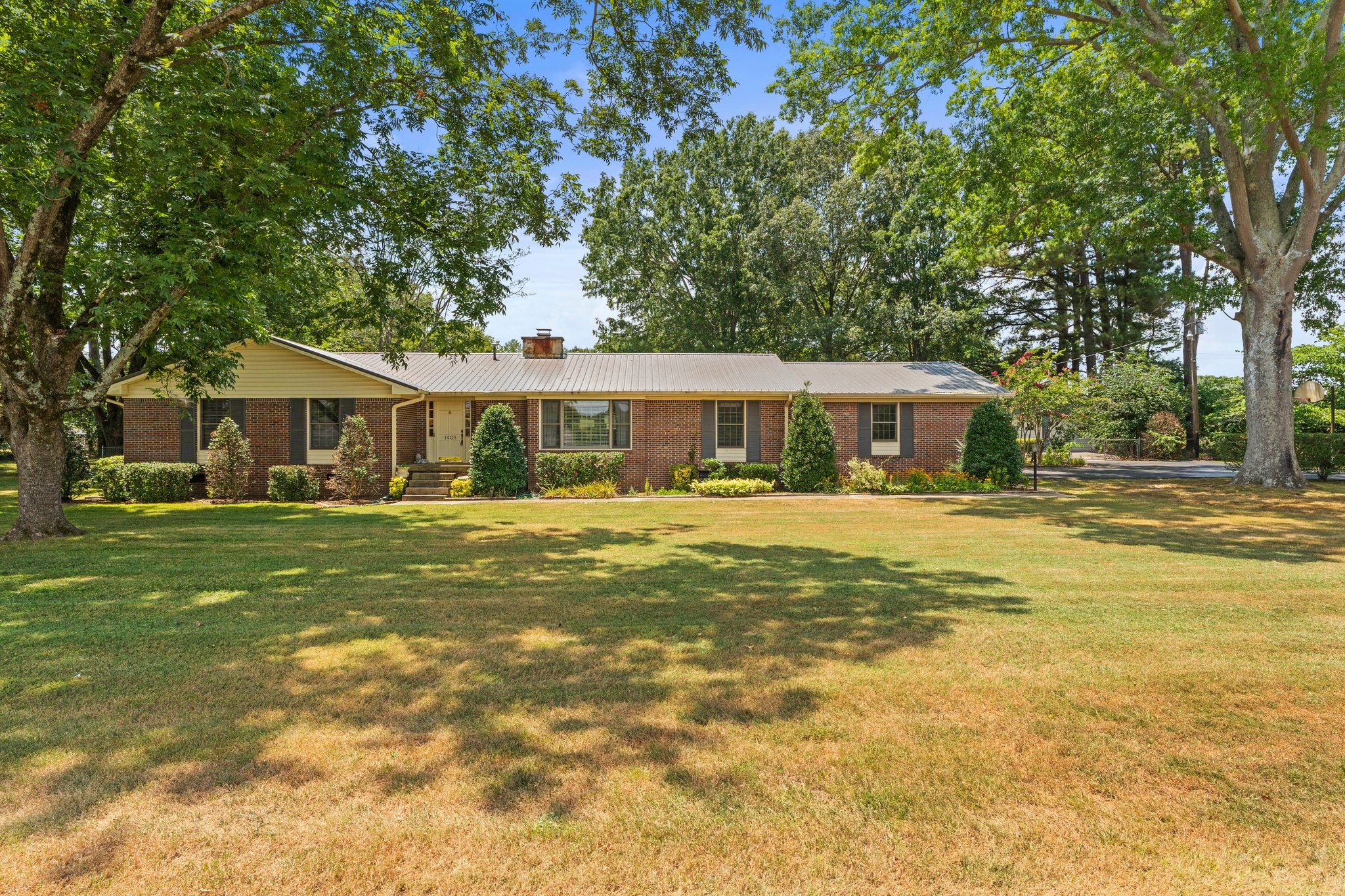 1405 OLD ESTILL SPRINGS RD