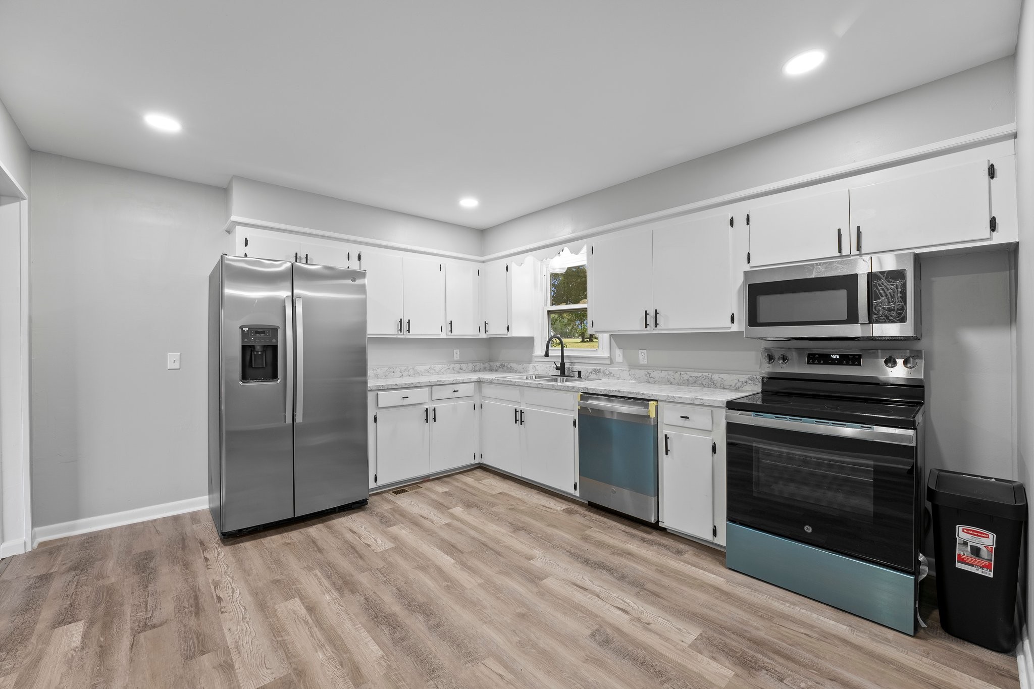 102 Spring Hill Dr