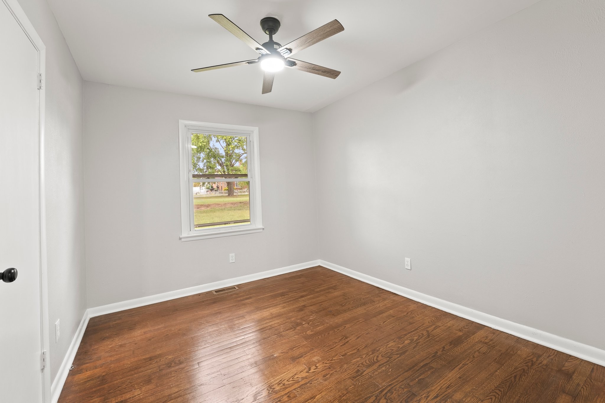 102 Spring Hill Dr