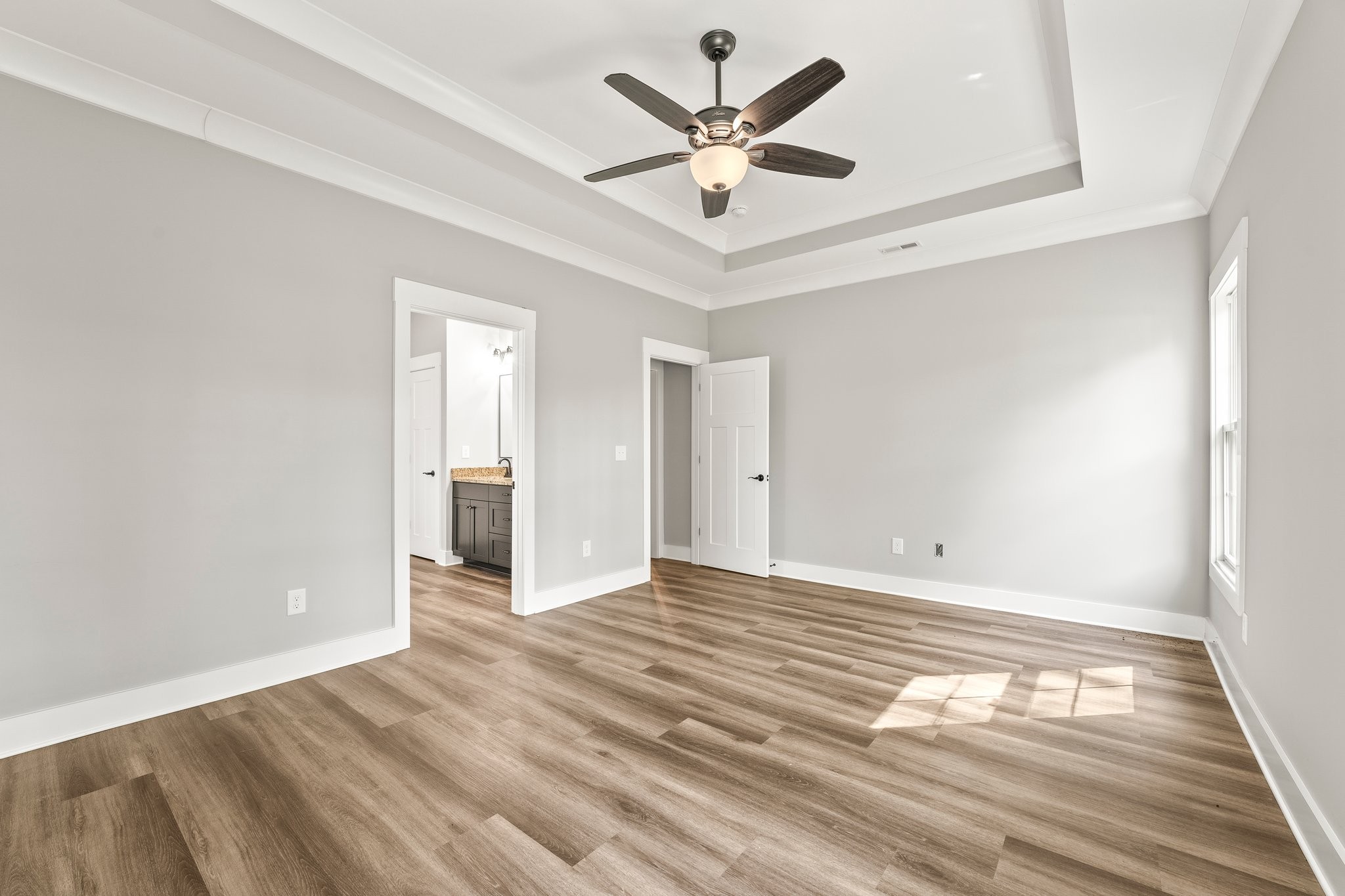 127 Edgefield Court