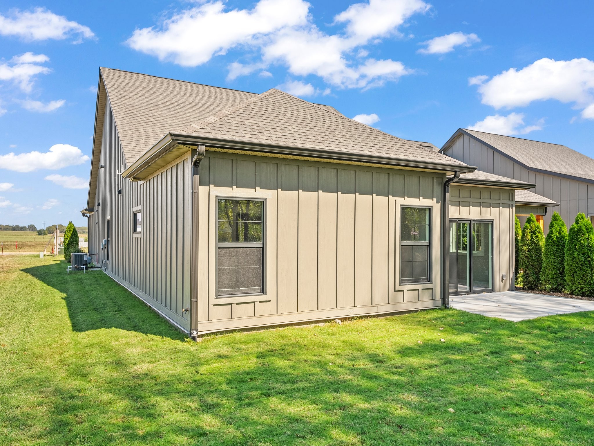 127 Edgefield Court