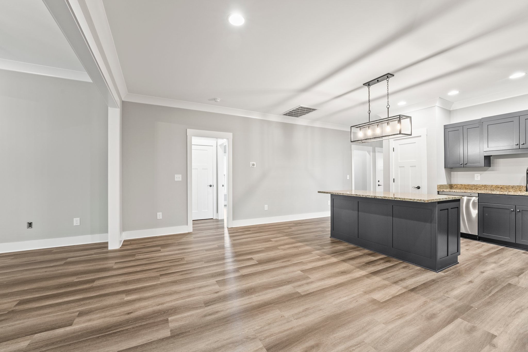 127 Edgefield Court