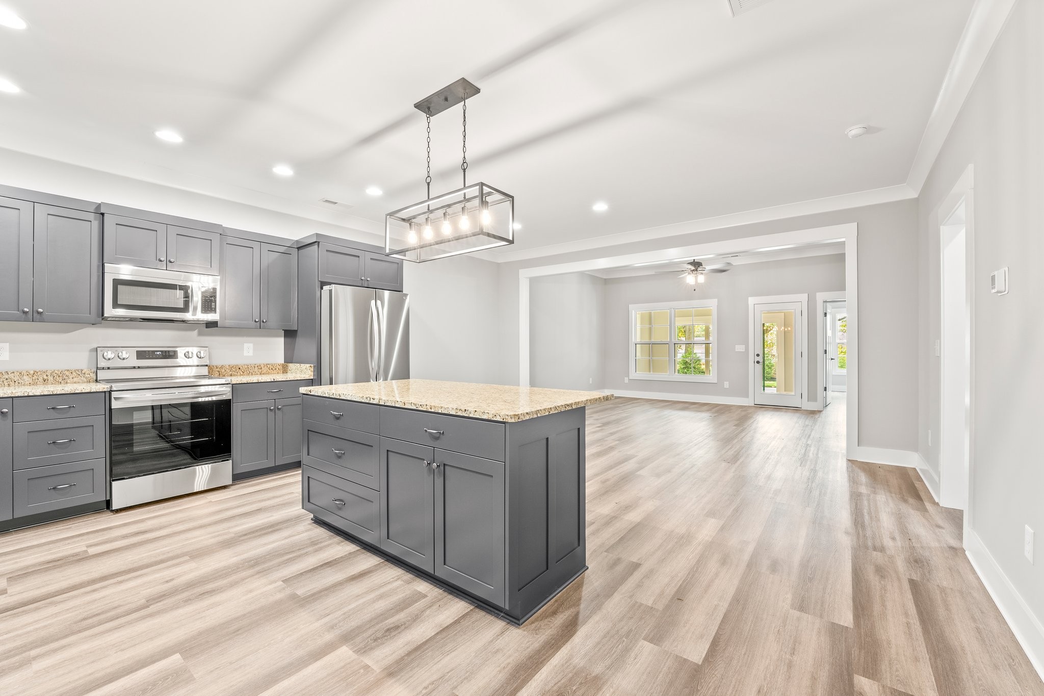 127 Edgefield Court