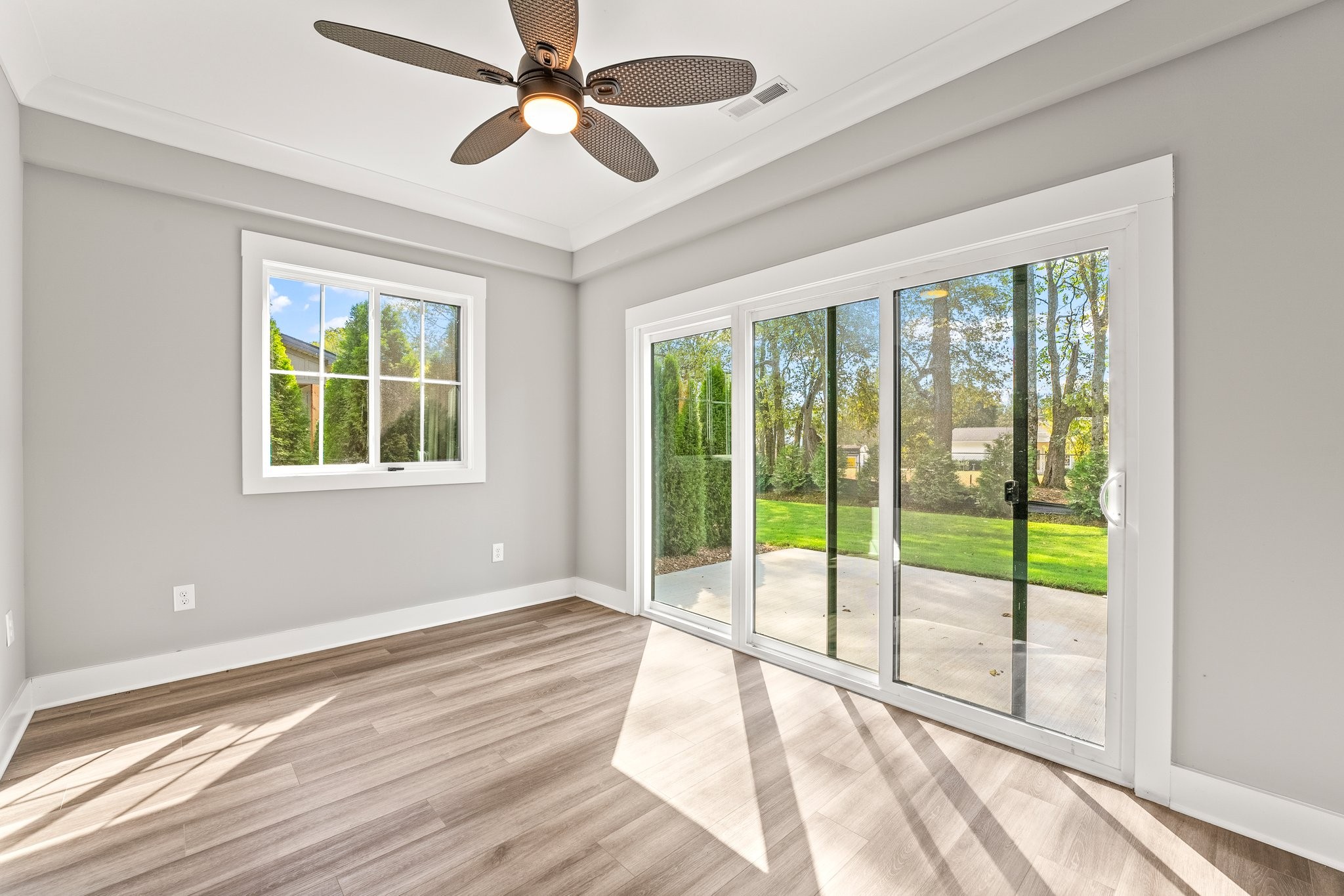 127 Edgefield Court