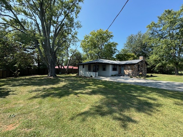 105 Kelly Dr
