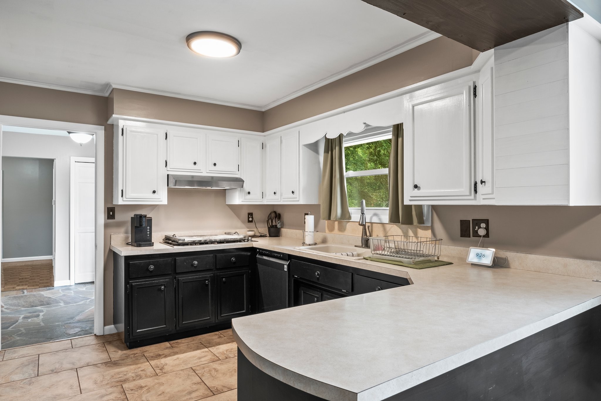 318 Shadowbrook Rd