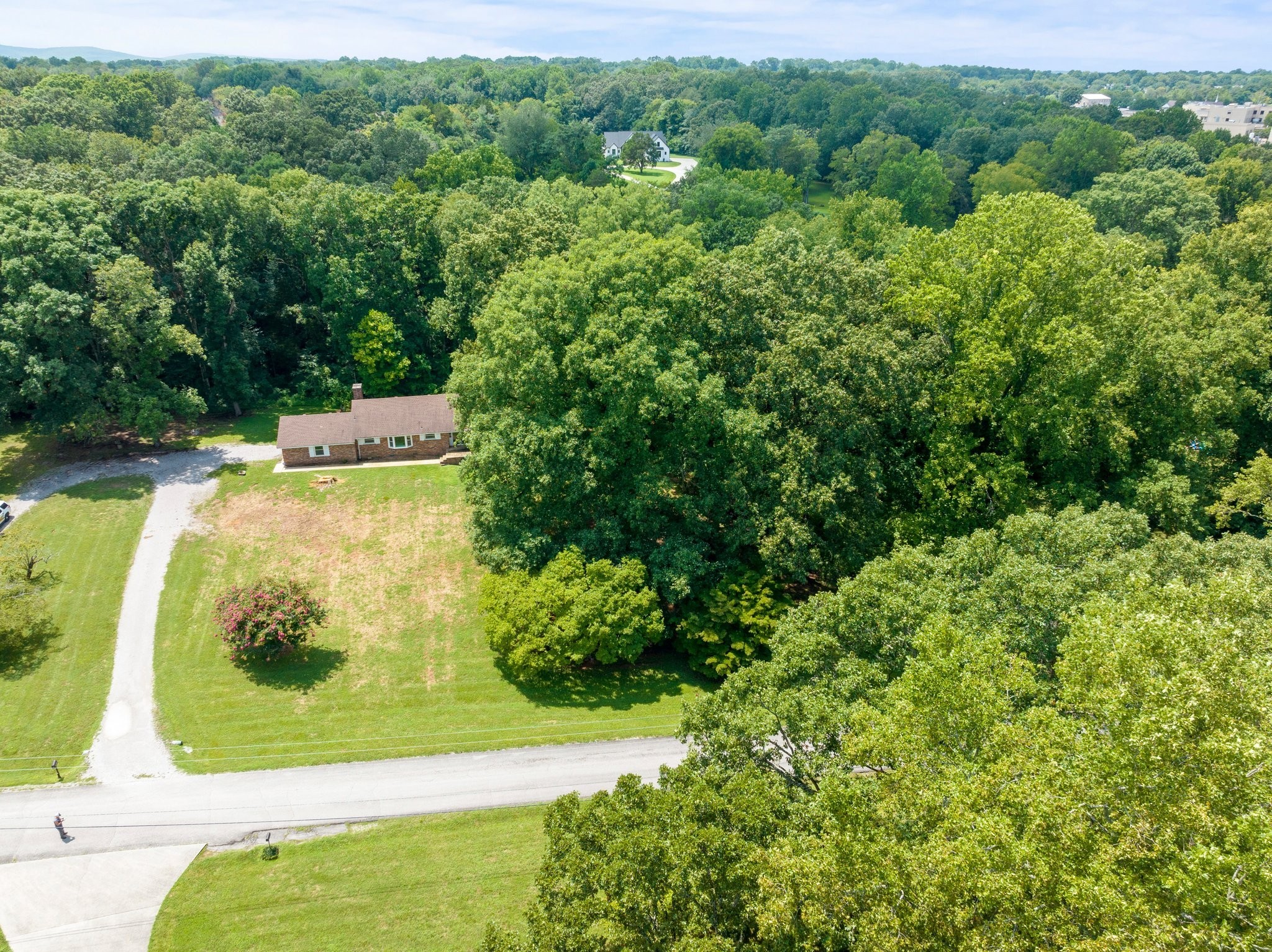 318 Shadowbrook Rd