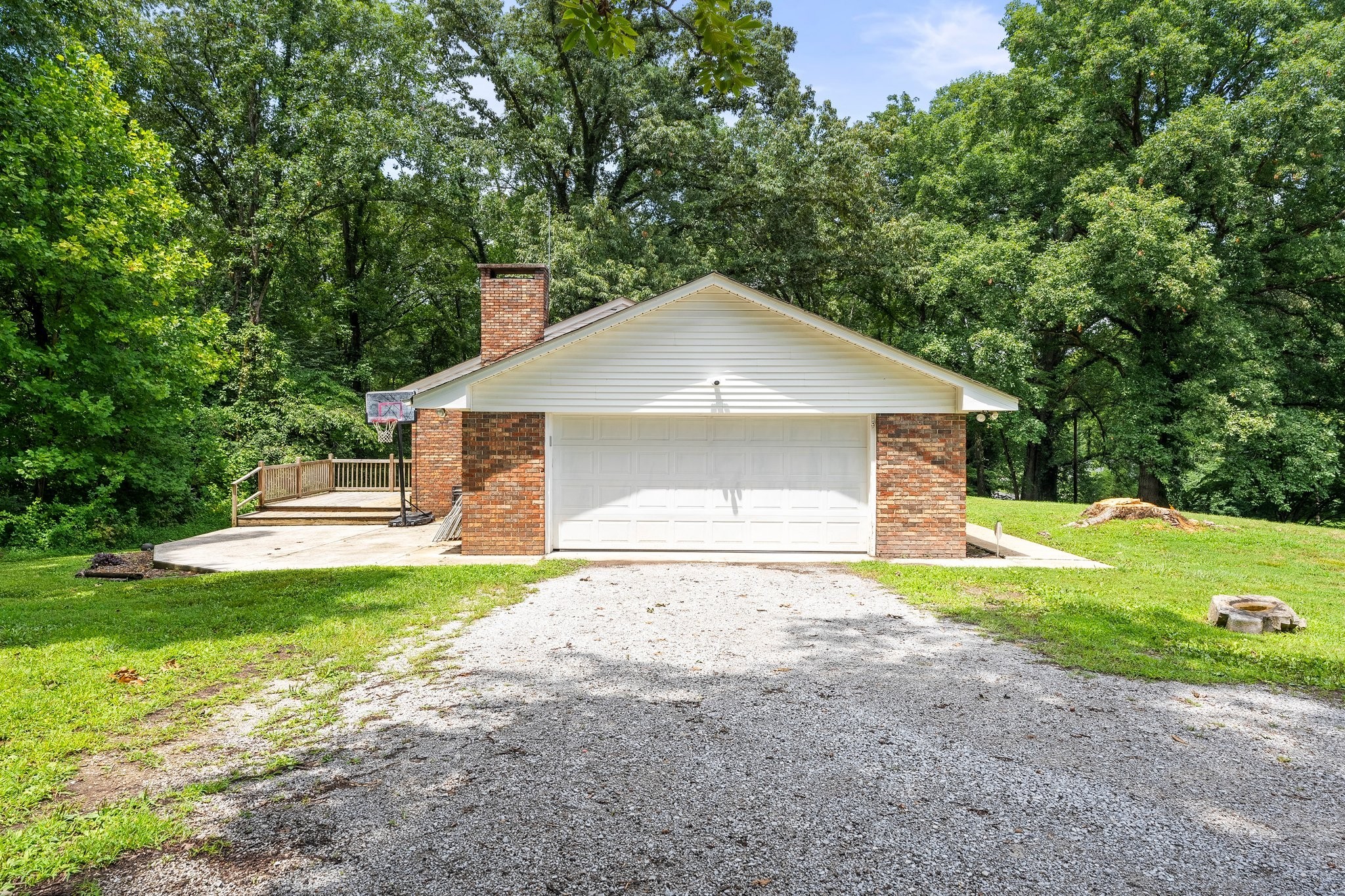 318 Shadowbrook Rd