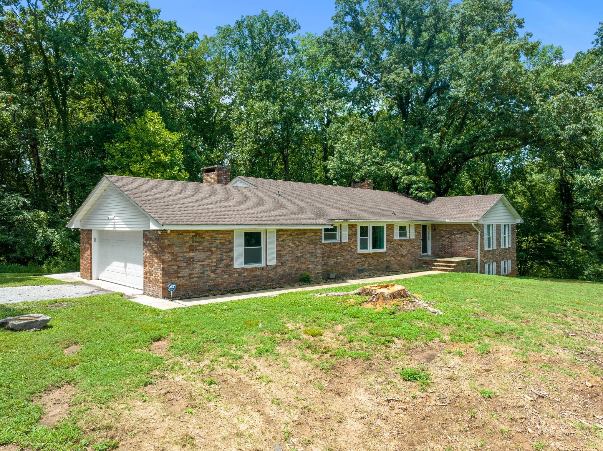 318 Shadowbrook Rd
