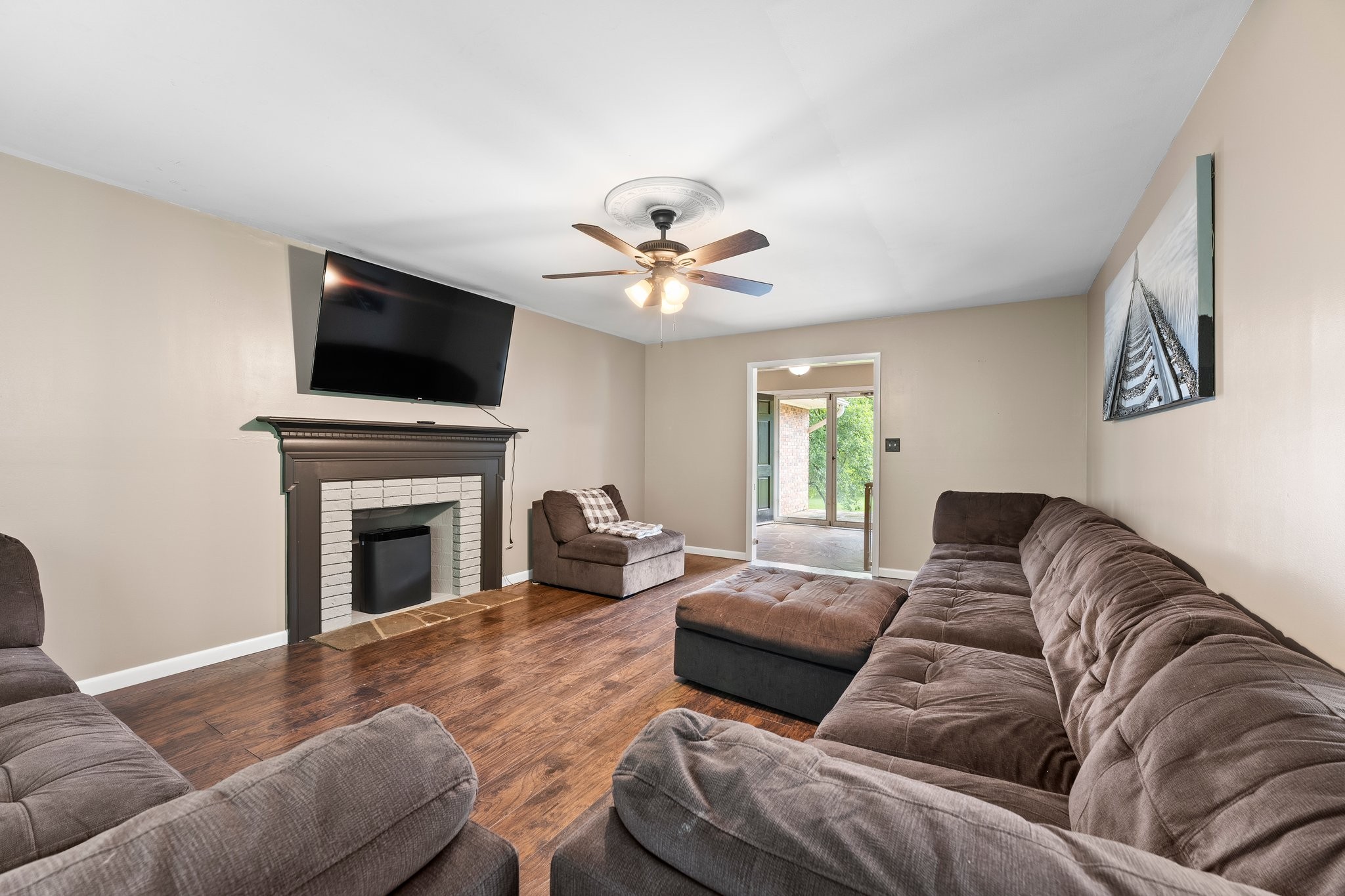 318 Shadowbrook Rd