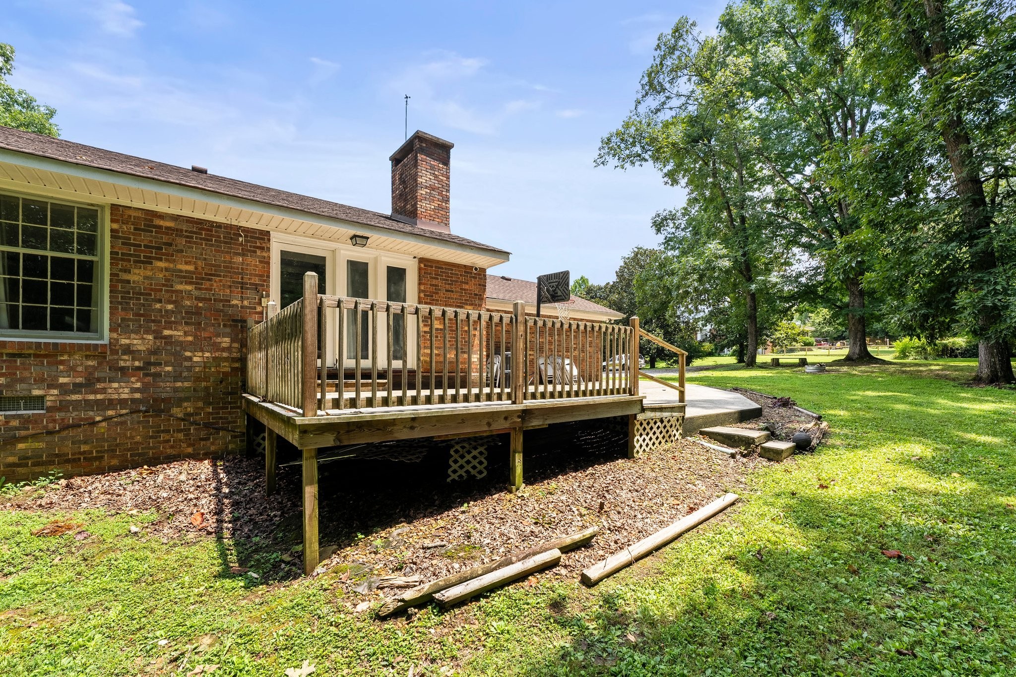 318 Shadowbrook Rd