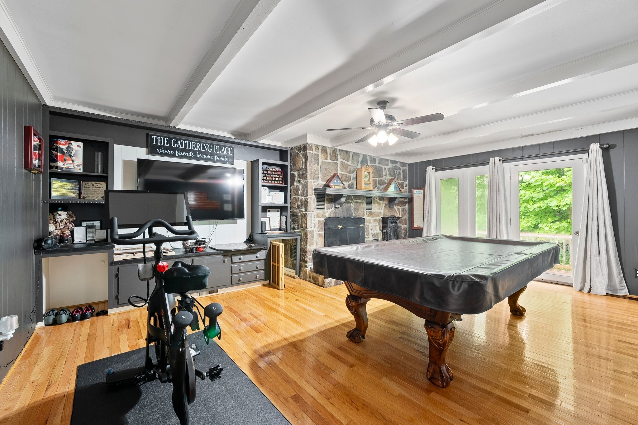 318 Shadowbrook Rd