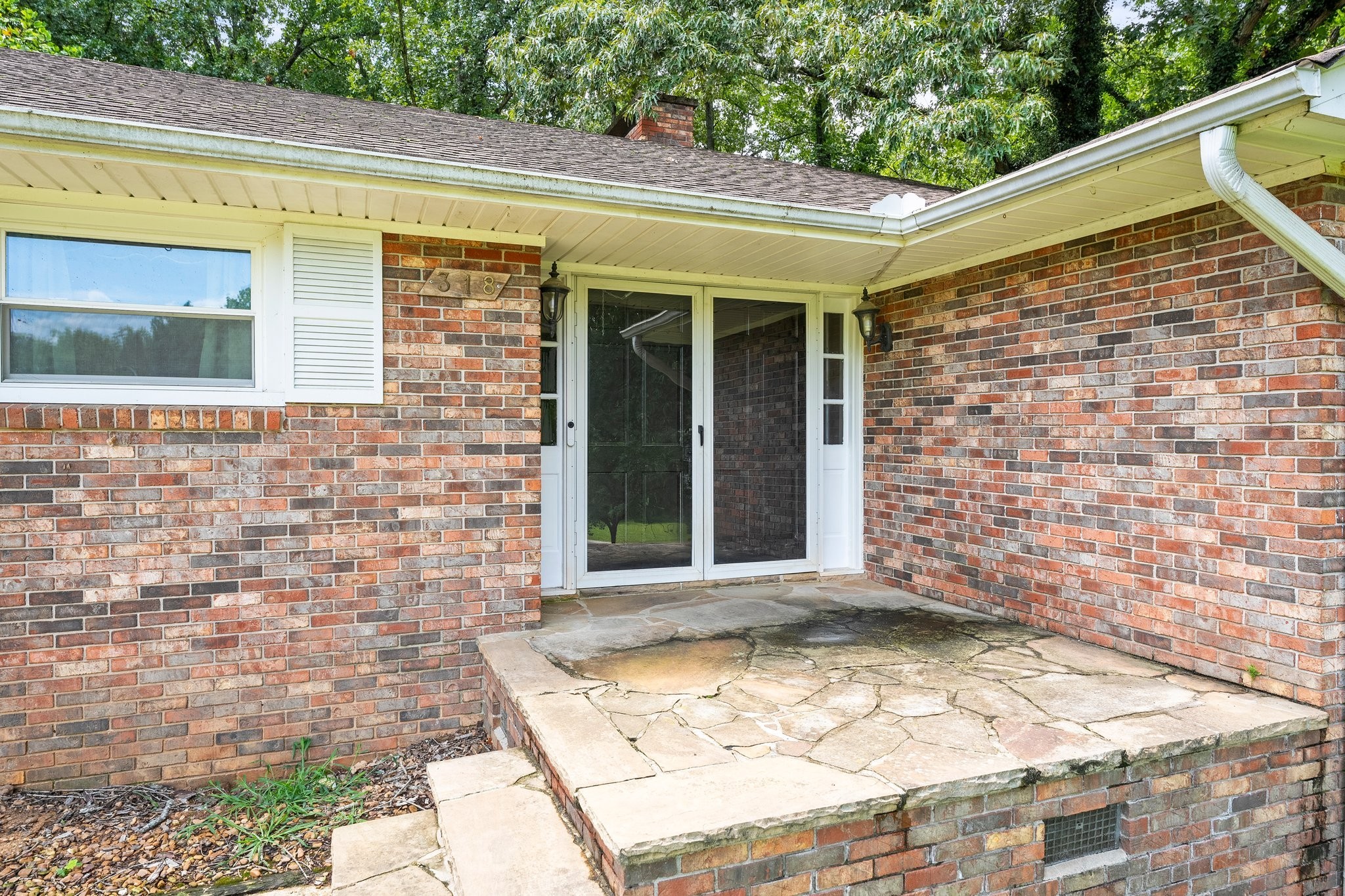 318 Shadowbrook Rd