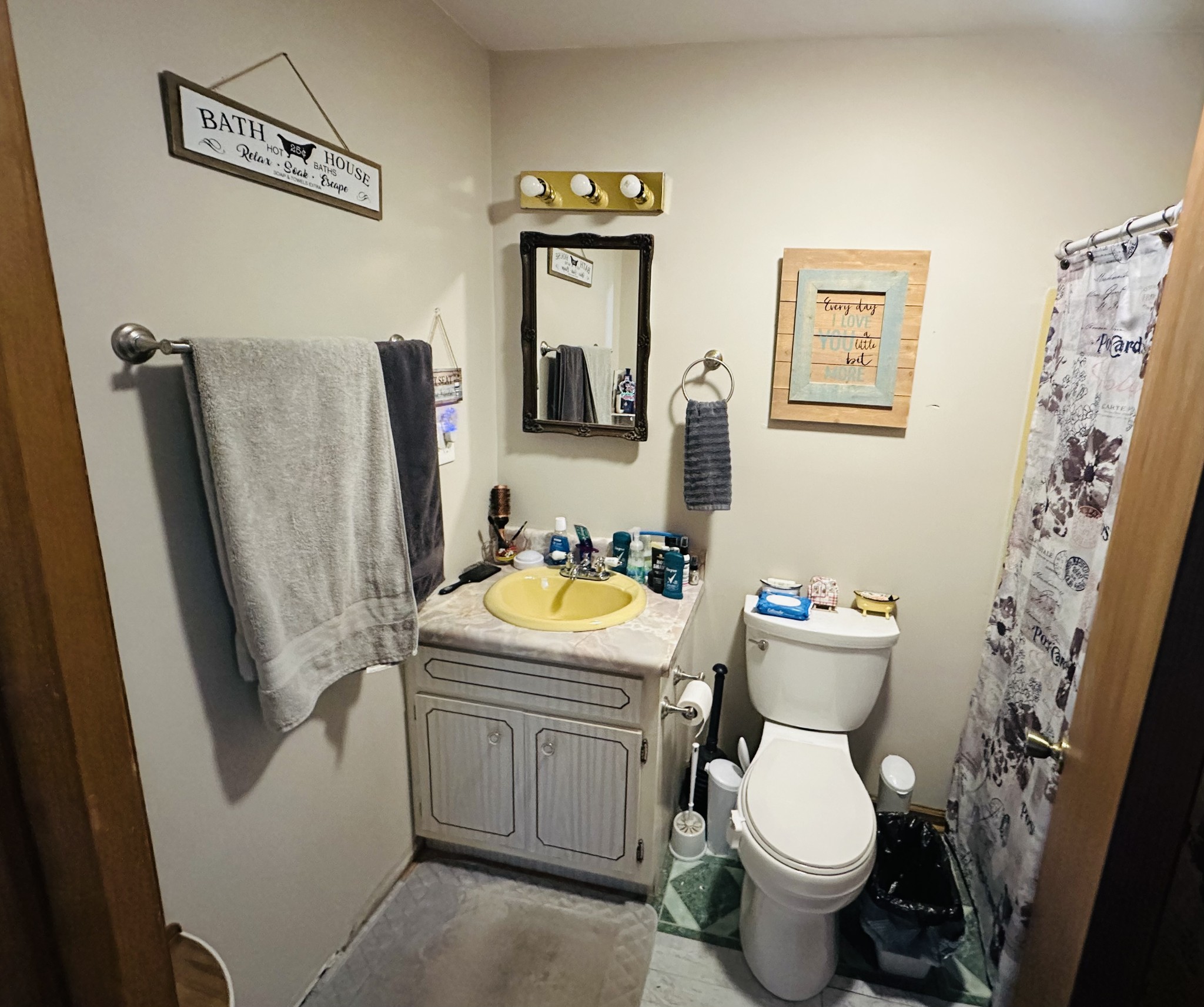 112 Lakeland Ct