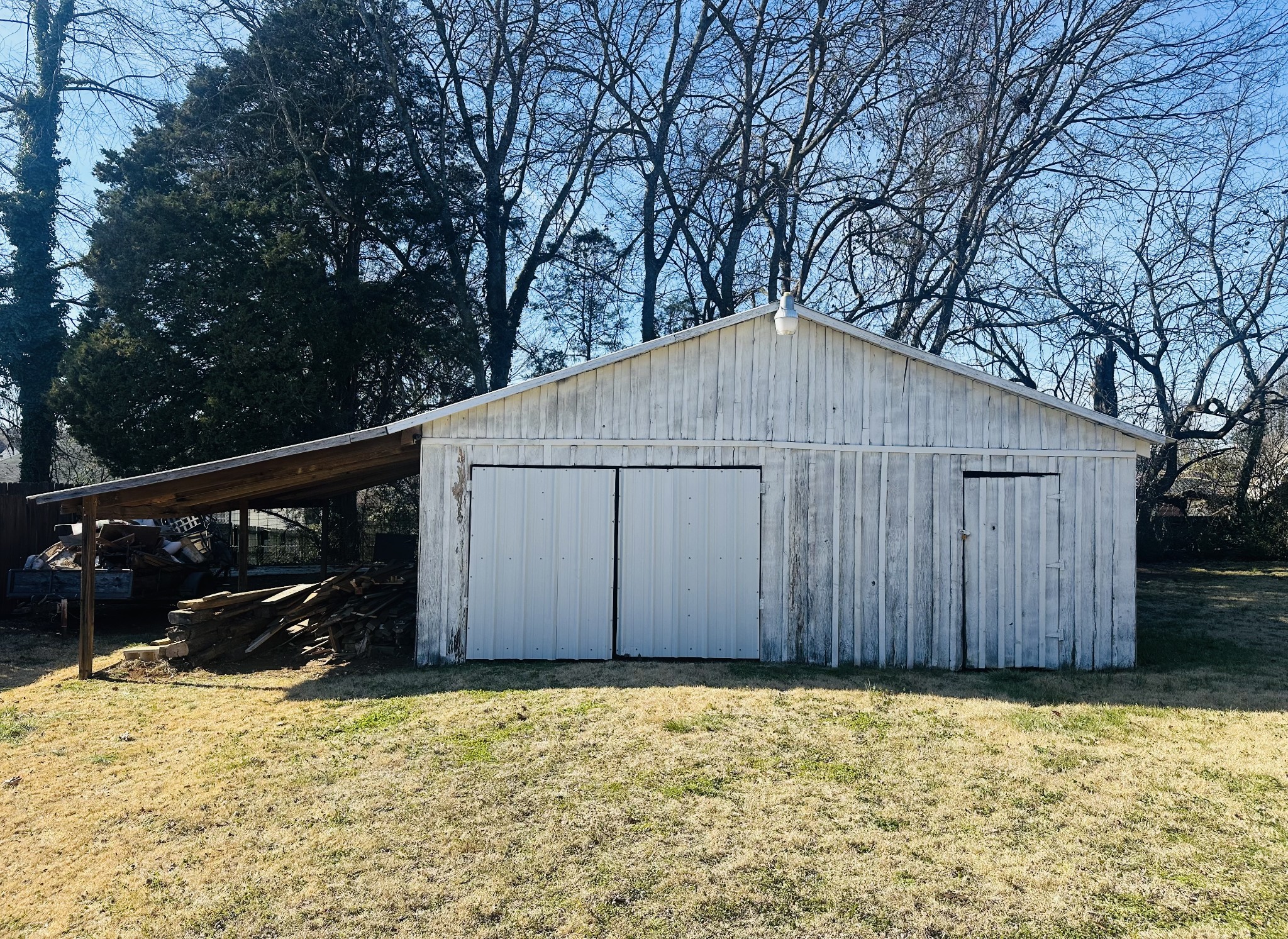 112 Lakeland Ct