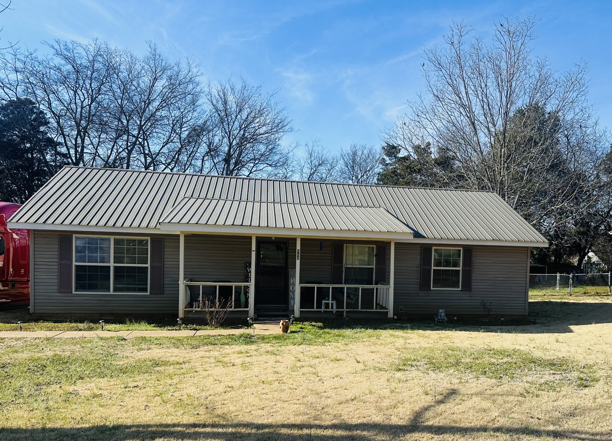 112 Lakeland Ct
